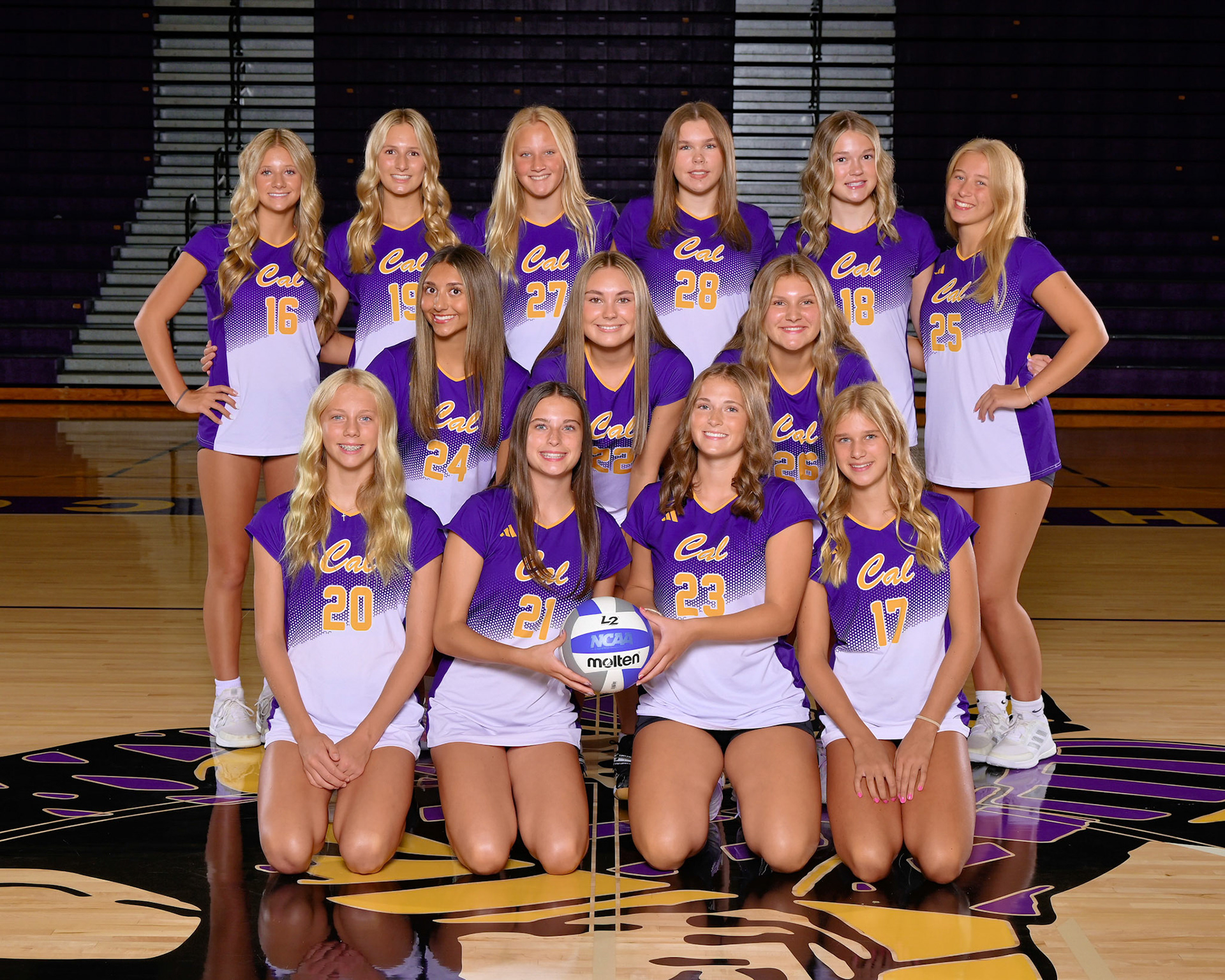 JV Gilrs Volleyball (Photograph displayed with permission from Geskus Photography Inc.)