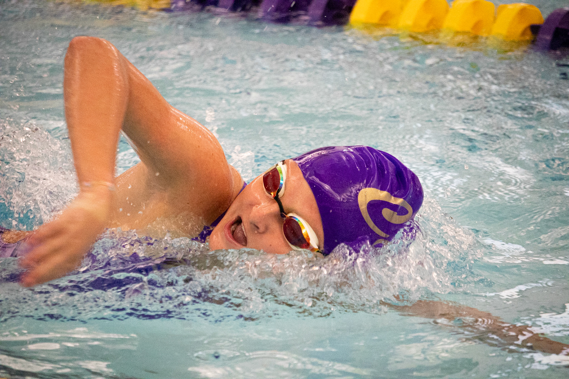 Chloe Kerkstra powering ahead with a smooth and beautiful freestyle stroke. (Photo by Lena Gesing)