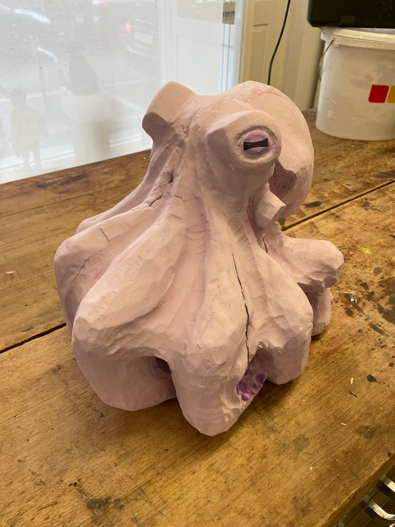 Holzfigur Figürliche Holzschnitzerei Holz Handwerk Kunst Pascal Erb