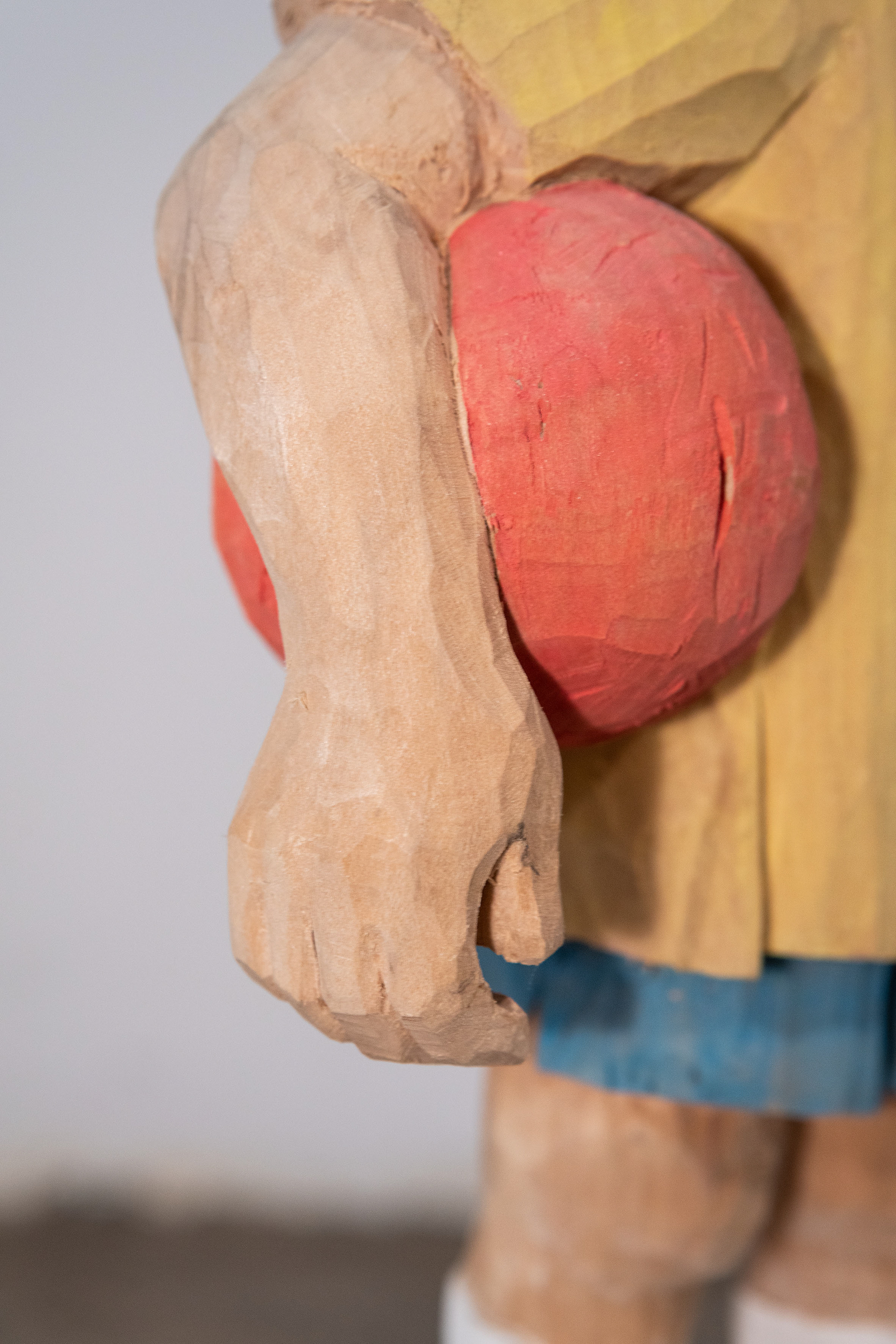 Holzfigur Figürliche Holzschnitzerei Holz Handwerk Kunst Pascal Erb