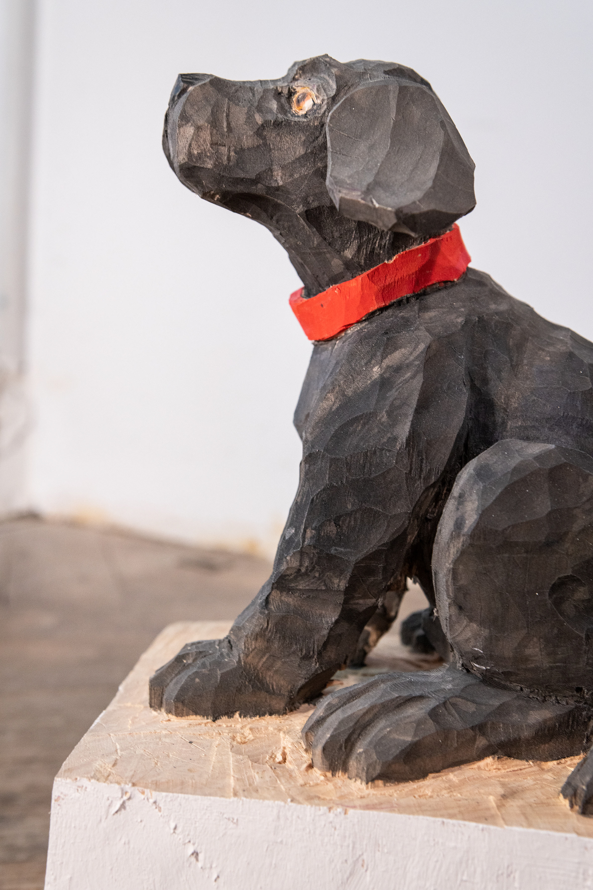 Holzfigur Figürliche Holzschnitzerei Holz Handwerk Kunst Pascal Erb