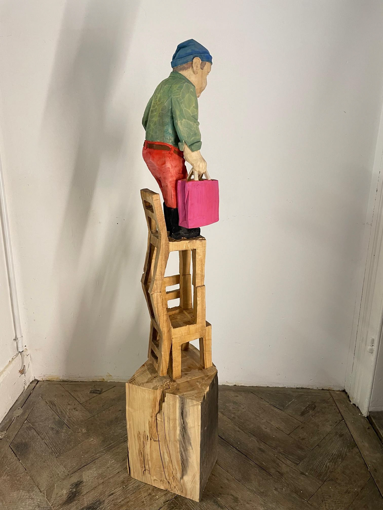 Holzfigur Figürliche Holzschnitzerei Holz Handwerk Kunst Pascal Erb