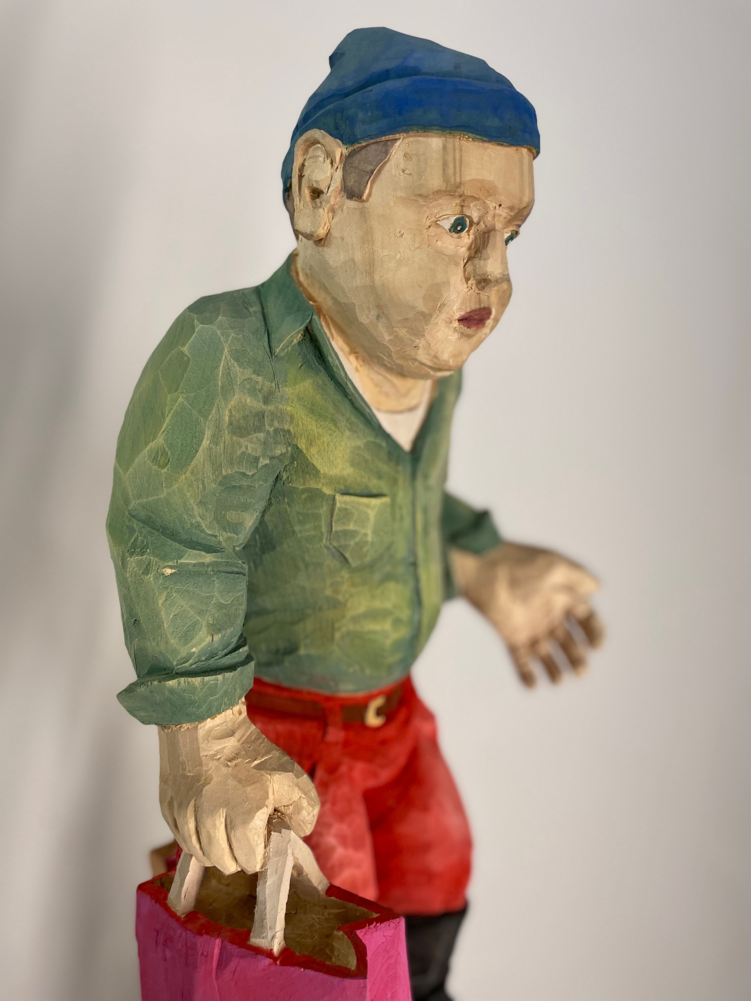 Holzfigur Figürliche Holzschnitzerei Holz Handwerk Kunst Pascal Erb