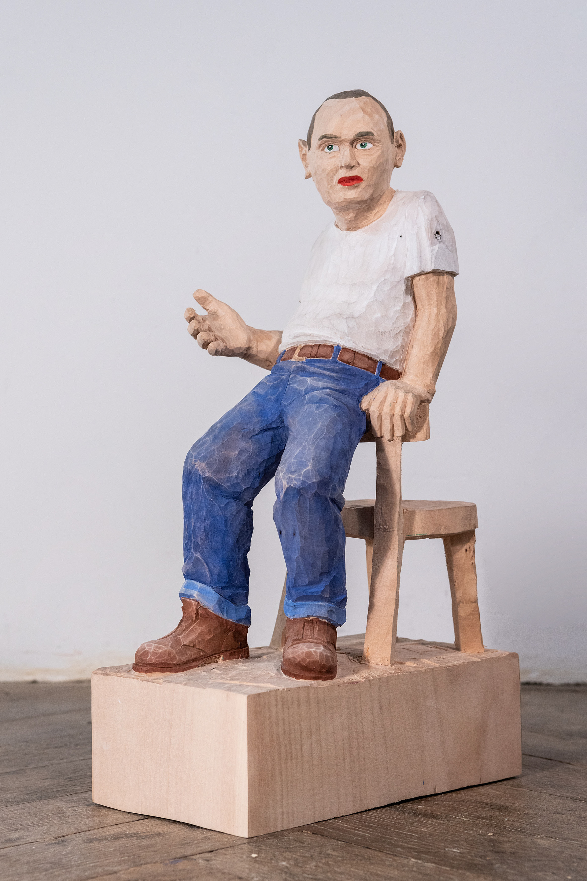 Holzfigur Figürliche Holzschnitzerei Holz Handwerk Kunst Pascal Erb