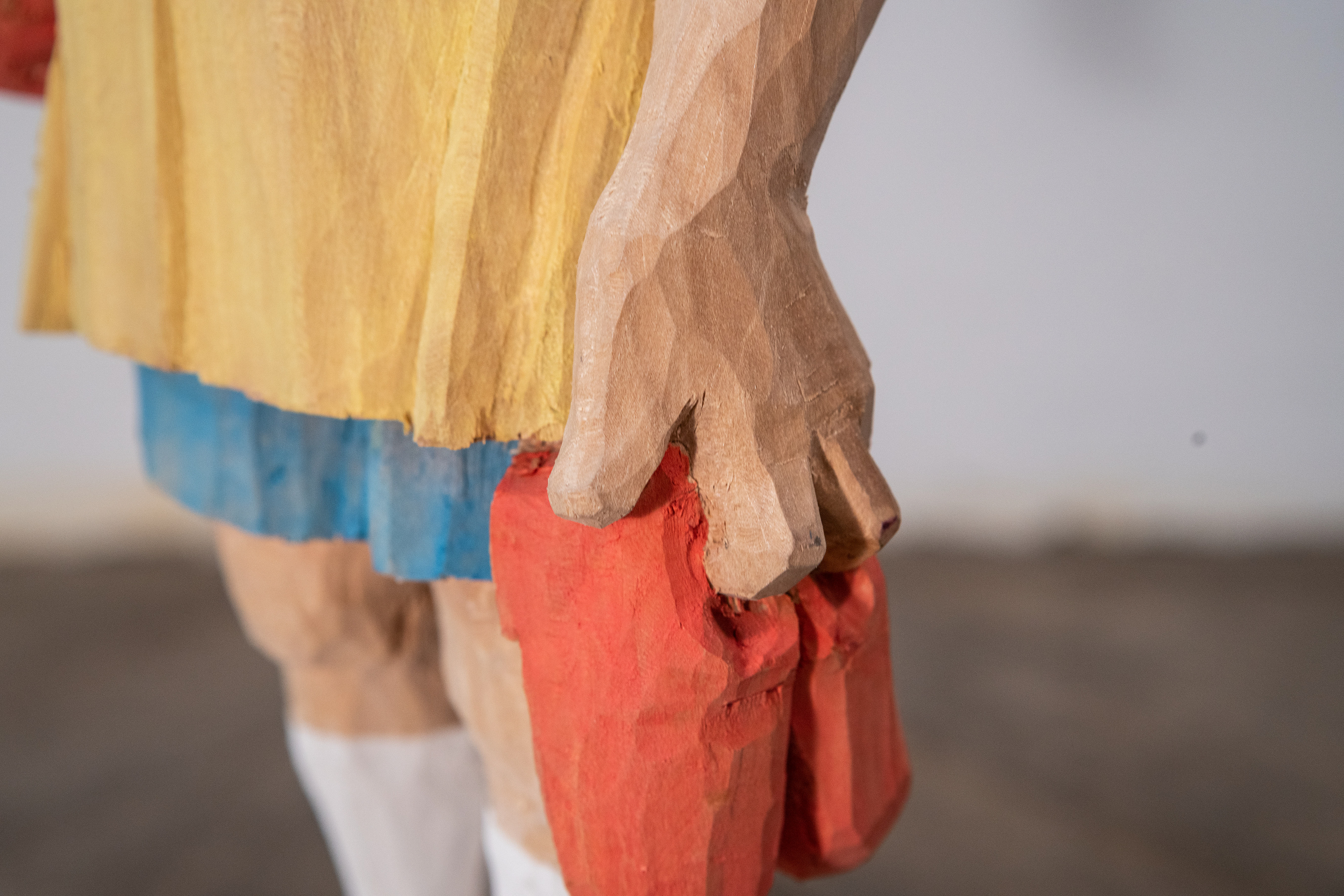 Holzfigur Figürliche Holzschnitzerei Holz Handwerk Kunst Pascal Erb