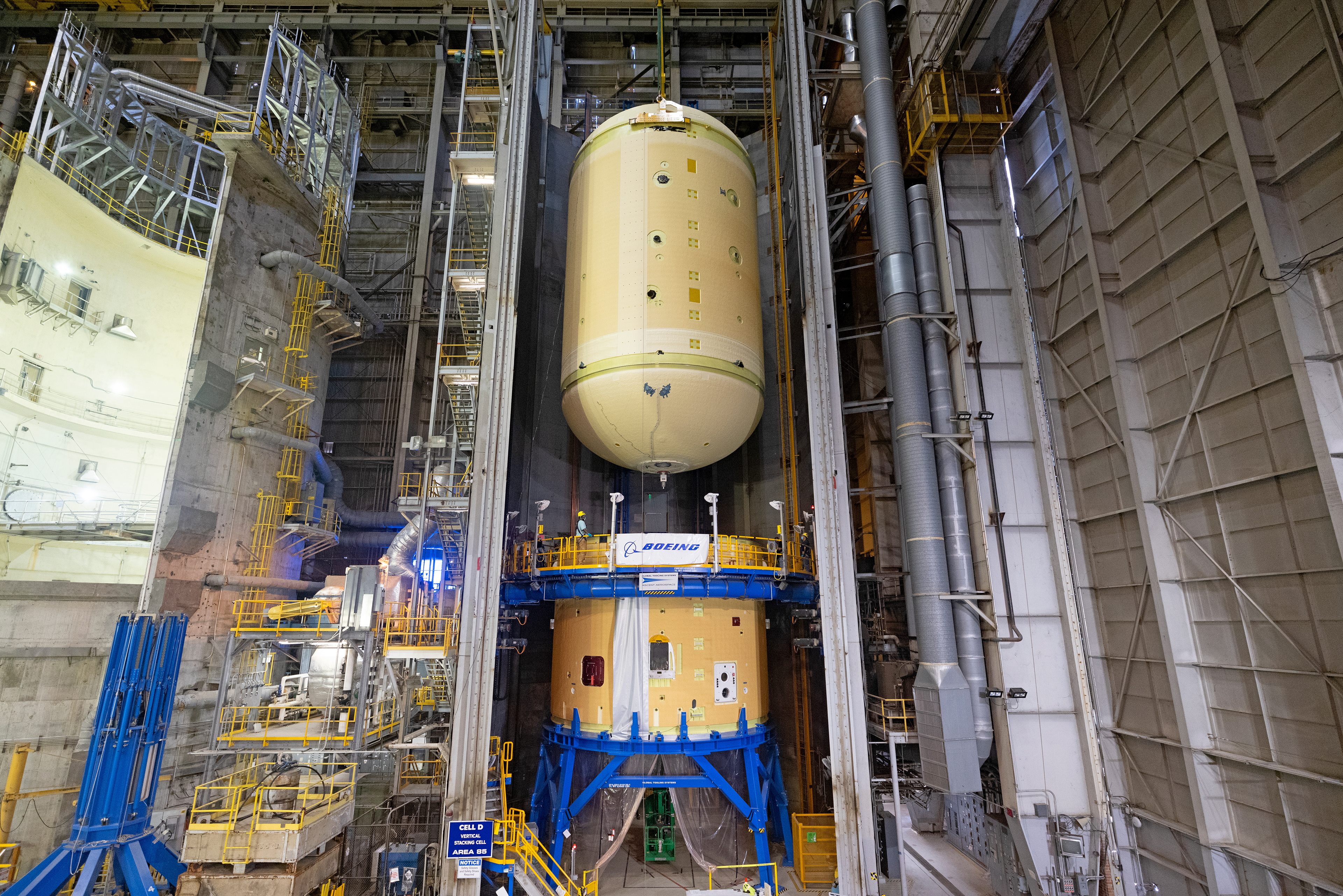 SLS: Intertank and liquid oxygen tank joined
