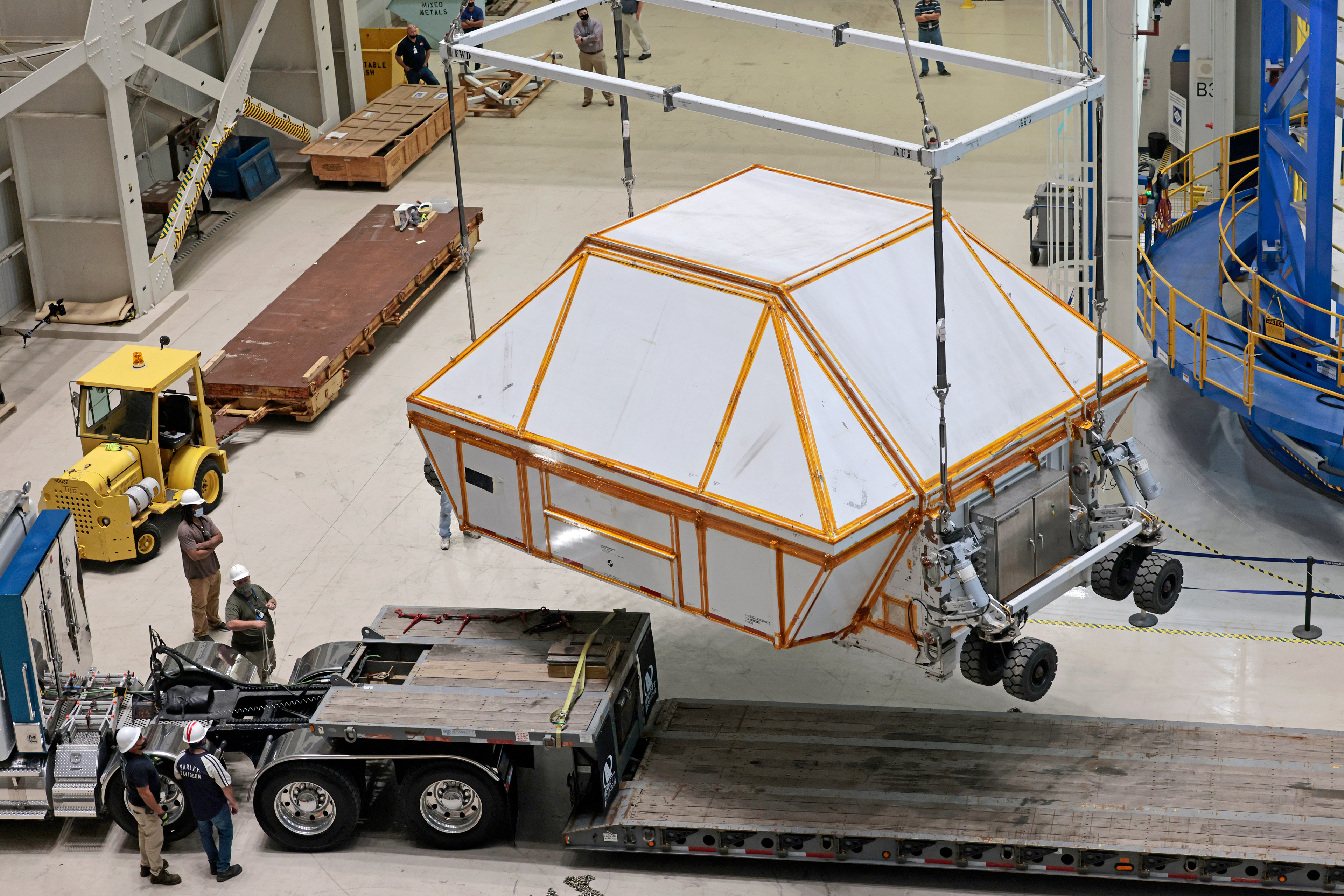 Orion: Pressure vessel ships to KSC