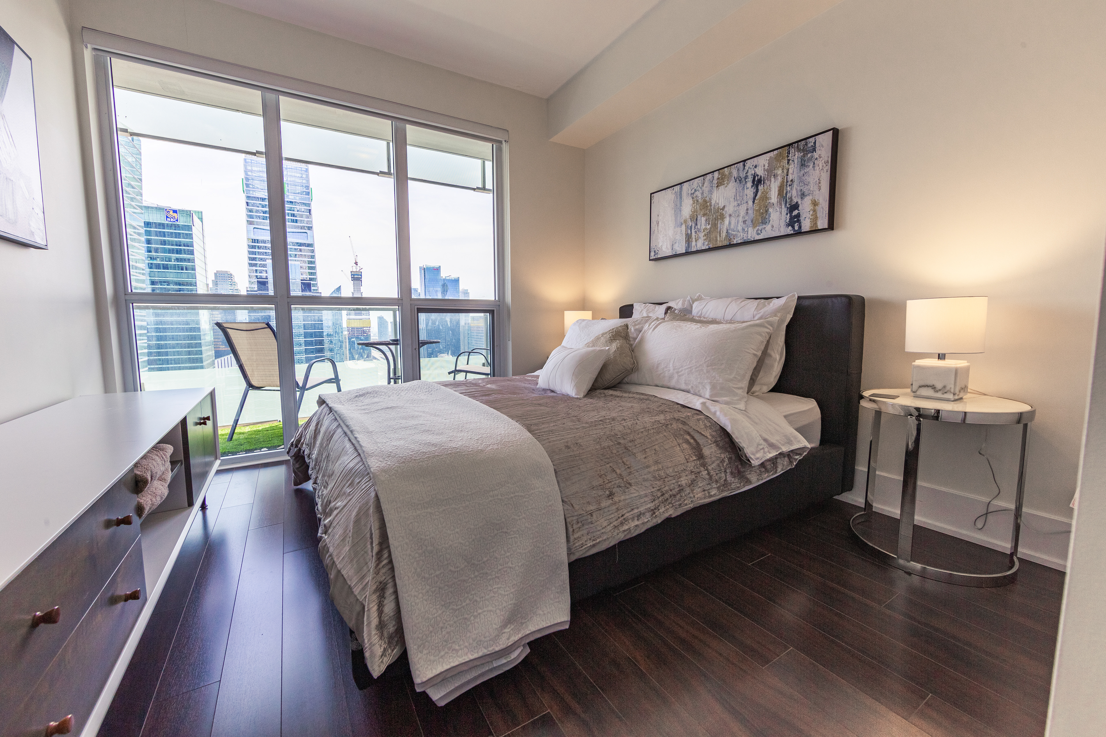 4009-300 Front St. W | Toronto, ON | Primary Bedroom