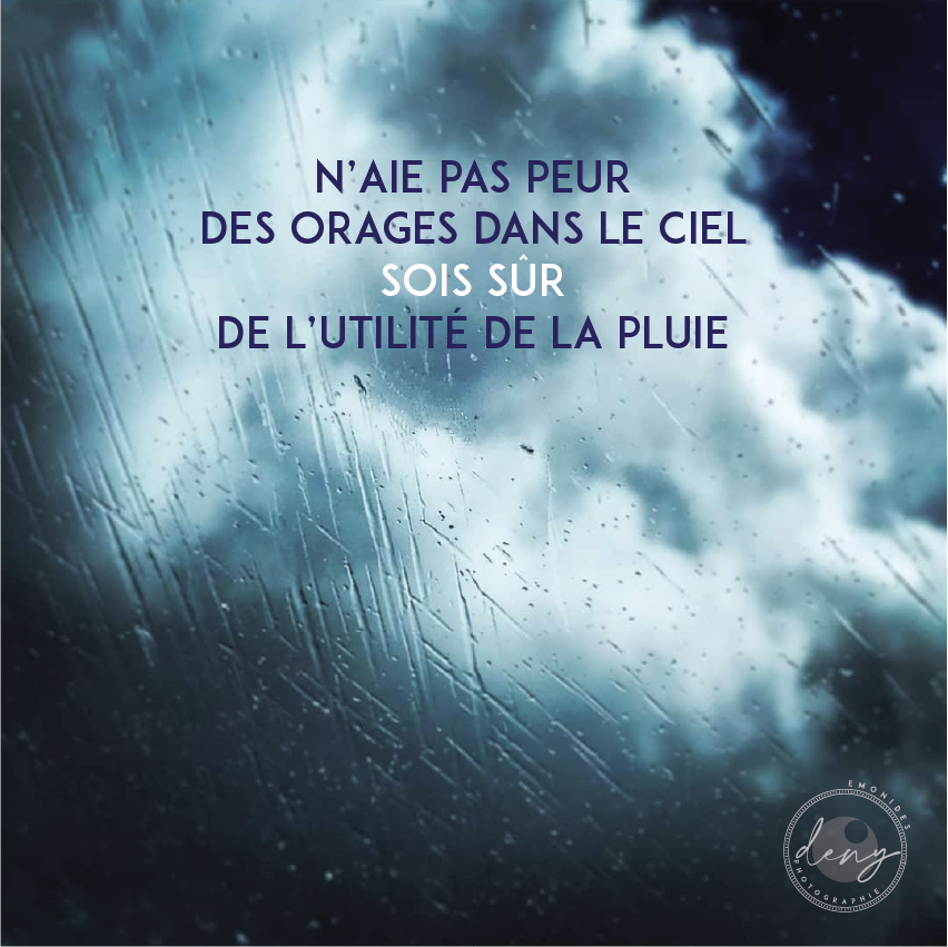 Série «N’aie pas peur, ... Sois sûr», Orages, 2021-2025 30 x 30 cm Photographie numérique et infographie contrecollée sur Alucobond 80€