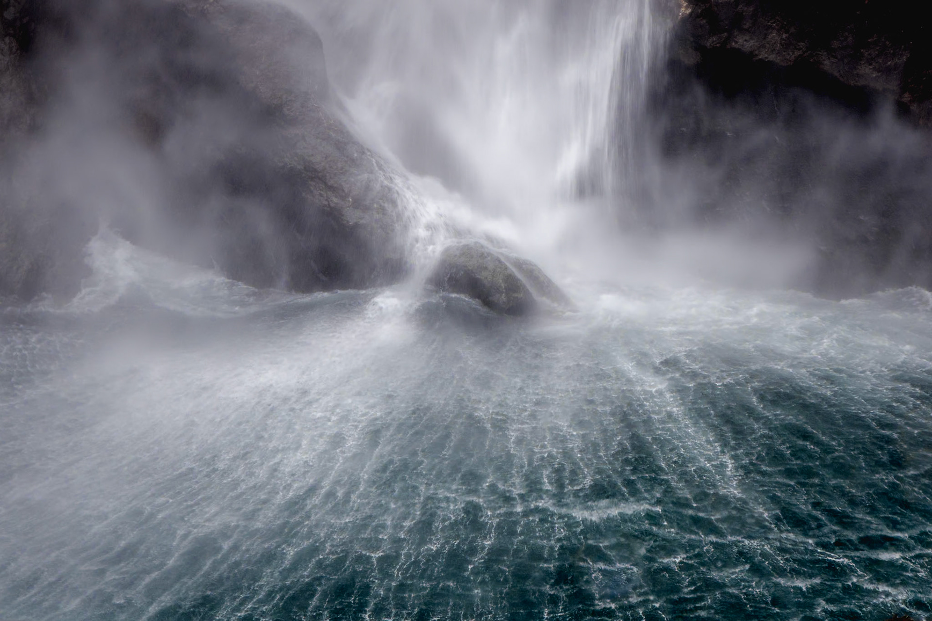 Milford Sound - Stirling Falls