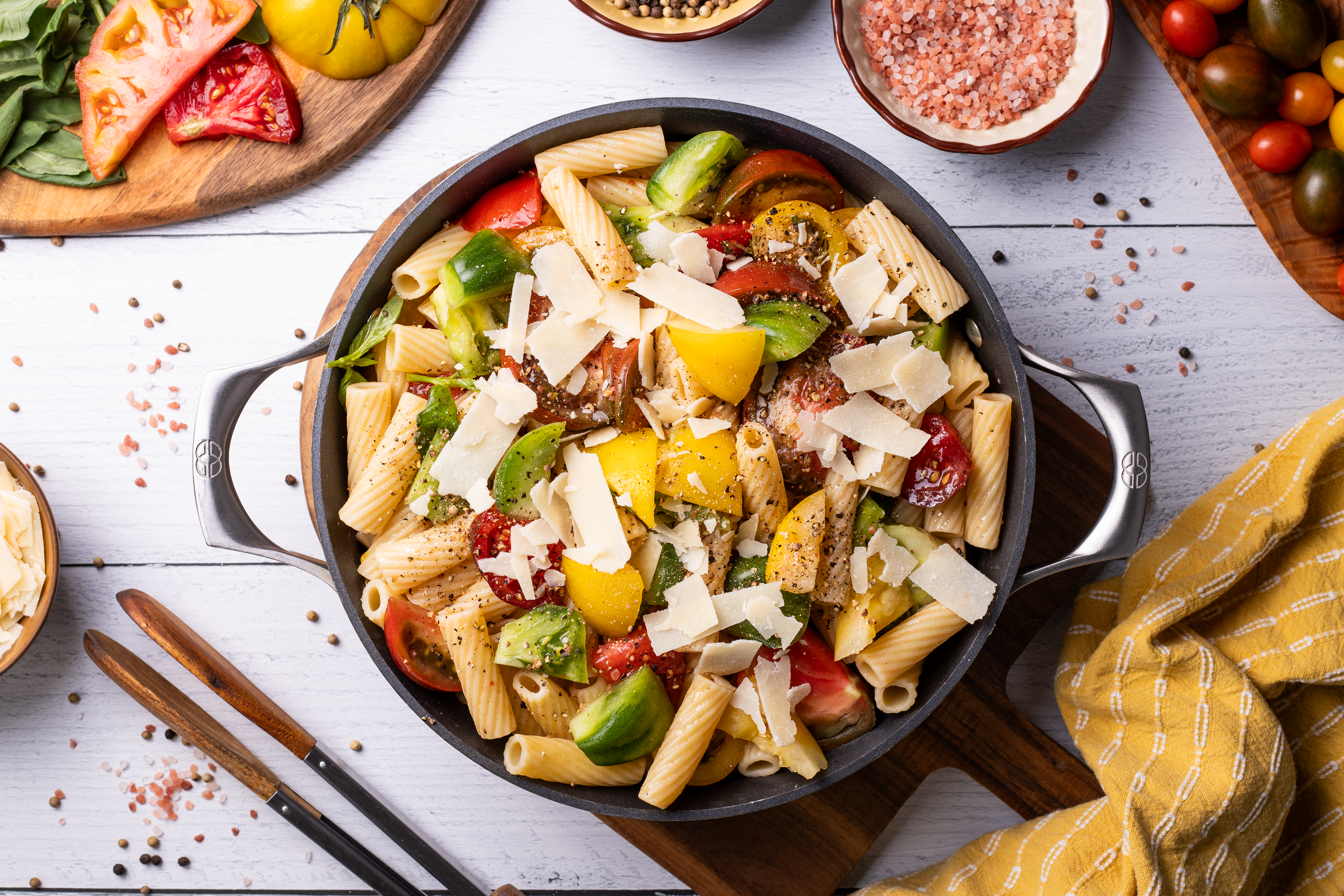 Heirloom Tomatoes w/ Rigatoni Pasta