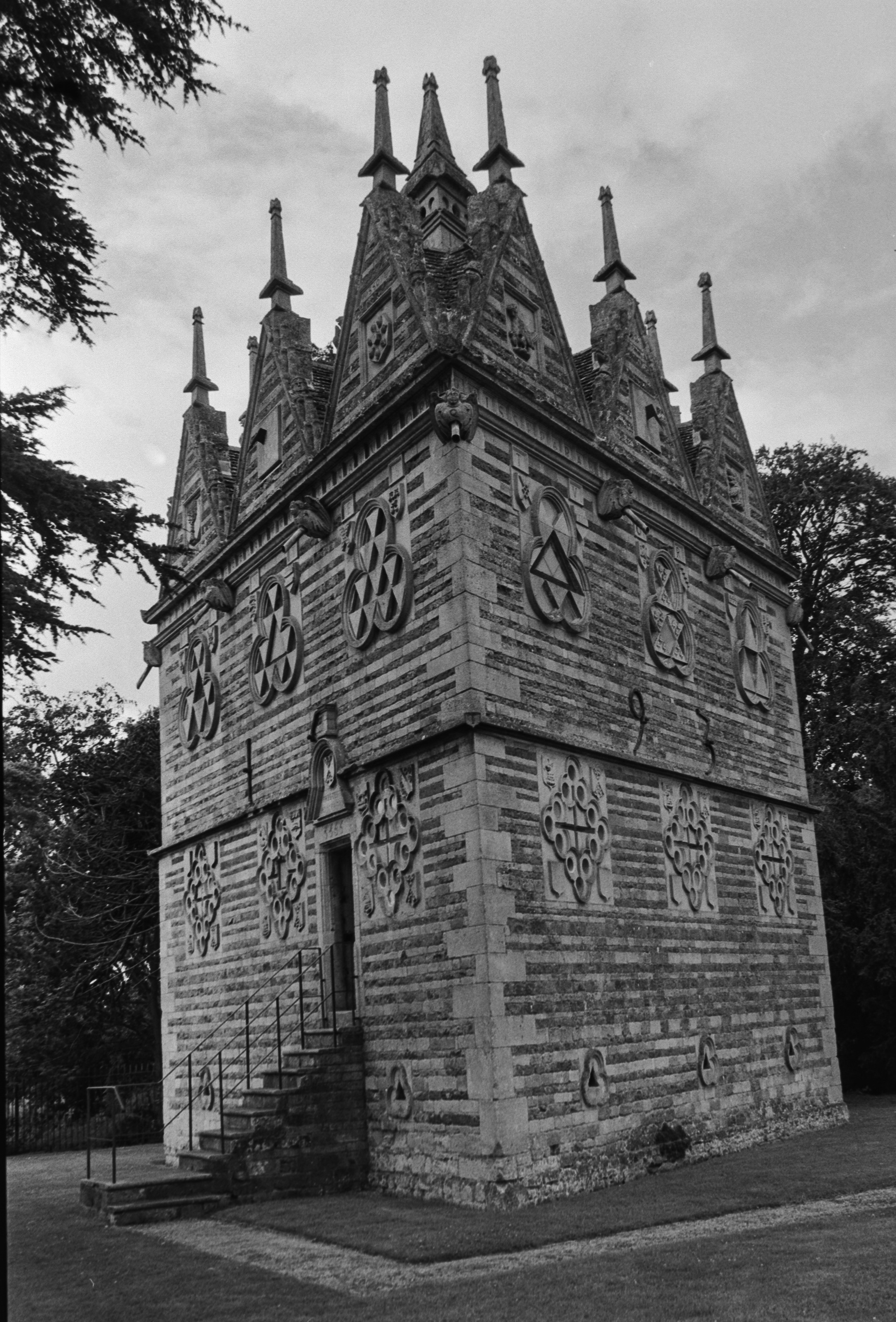 Canon EOS 3 - Kentmere pan - 100