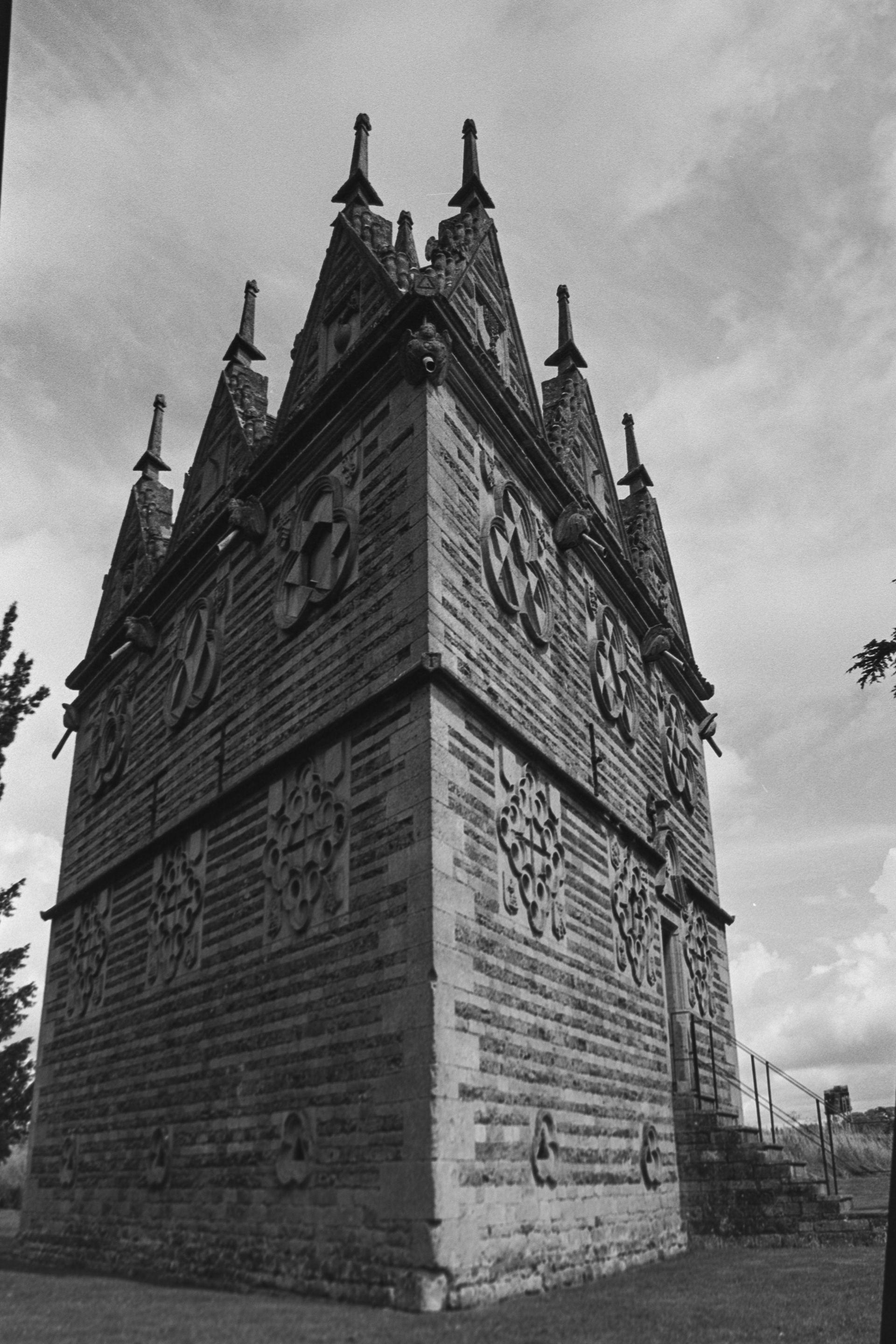 Canon EOS 3 - Kentmere pan - 100