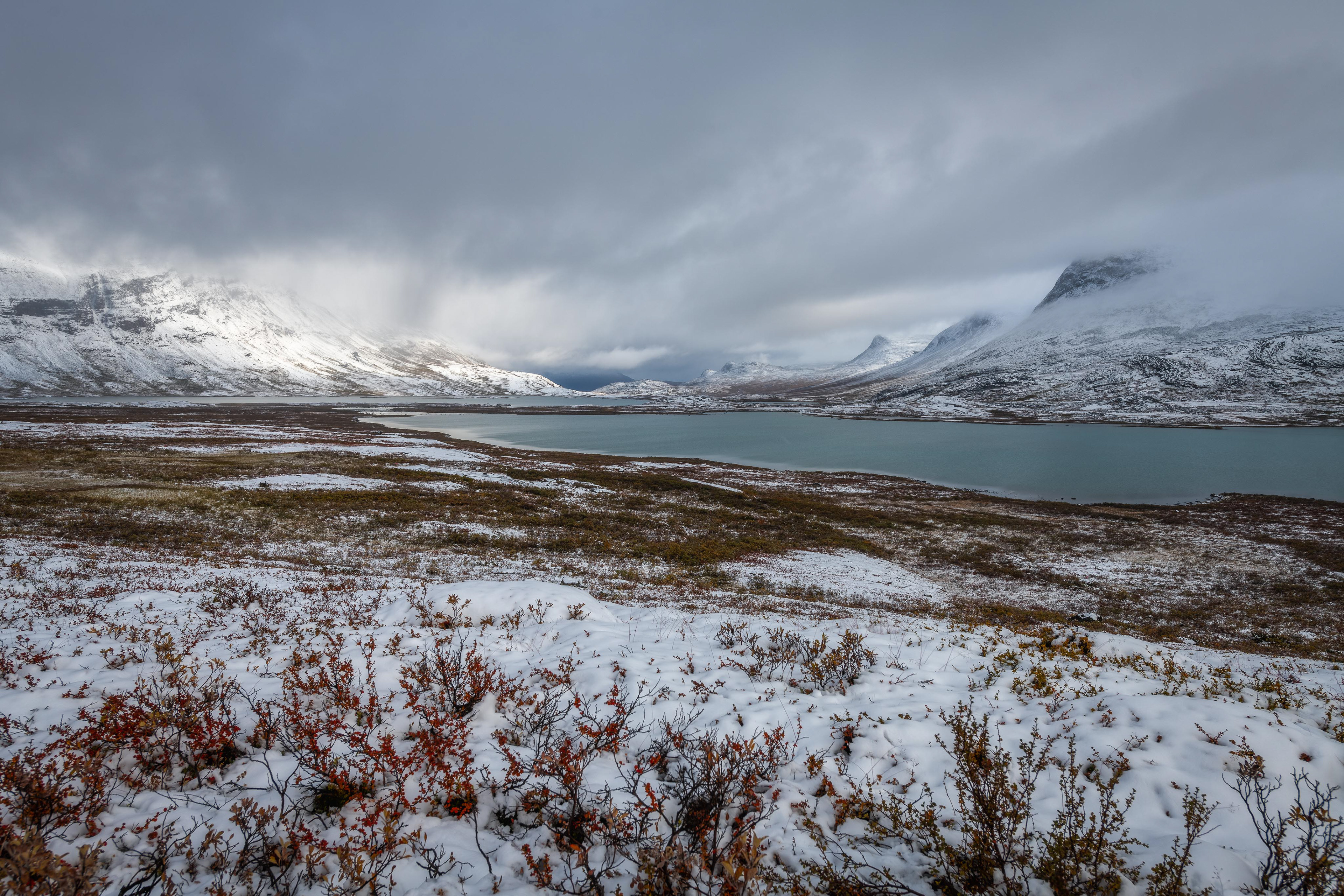 Kungsleden between Alesjaure and Abiskojaure