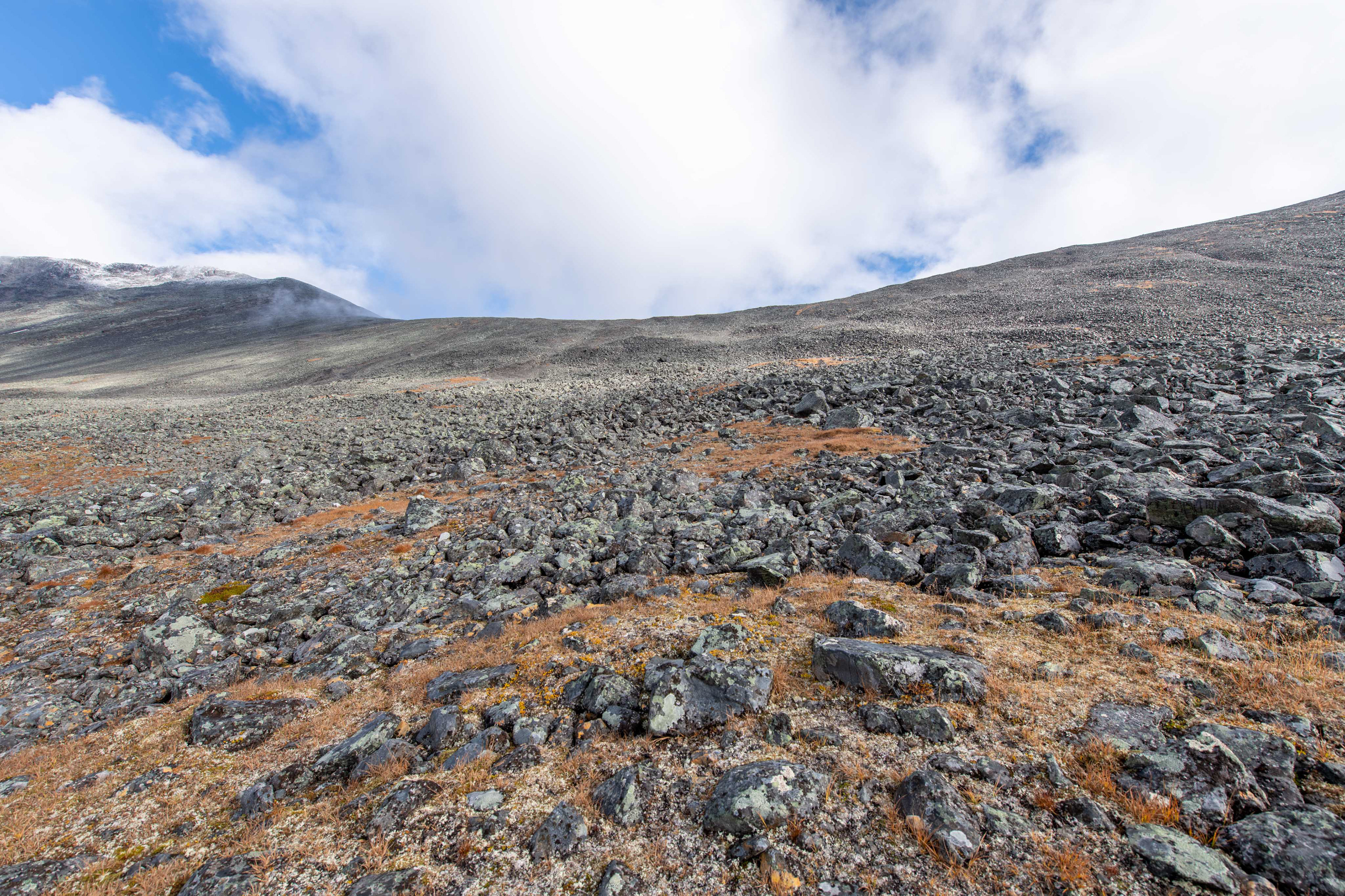 The way up from Tarfaladalen