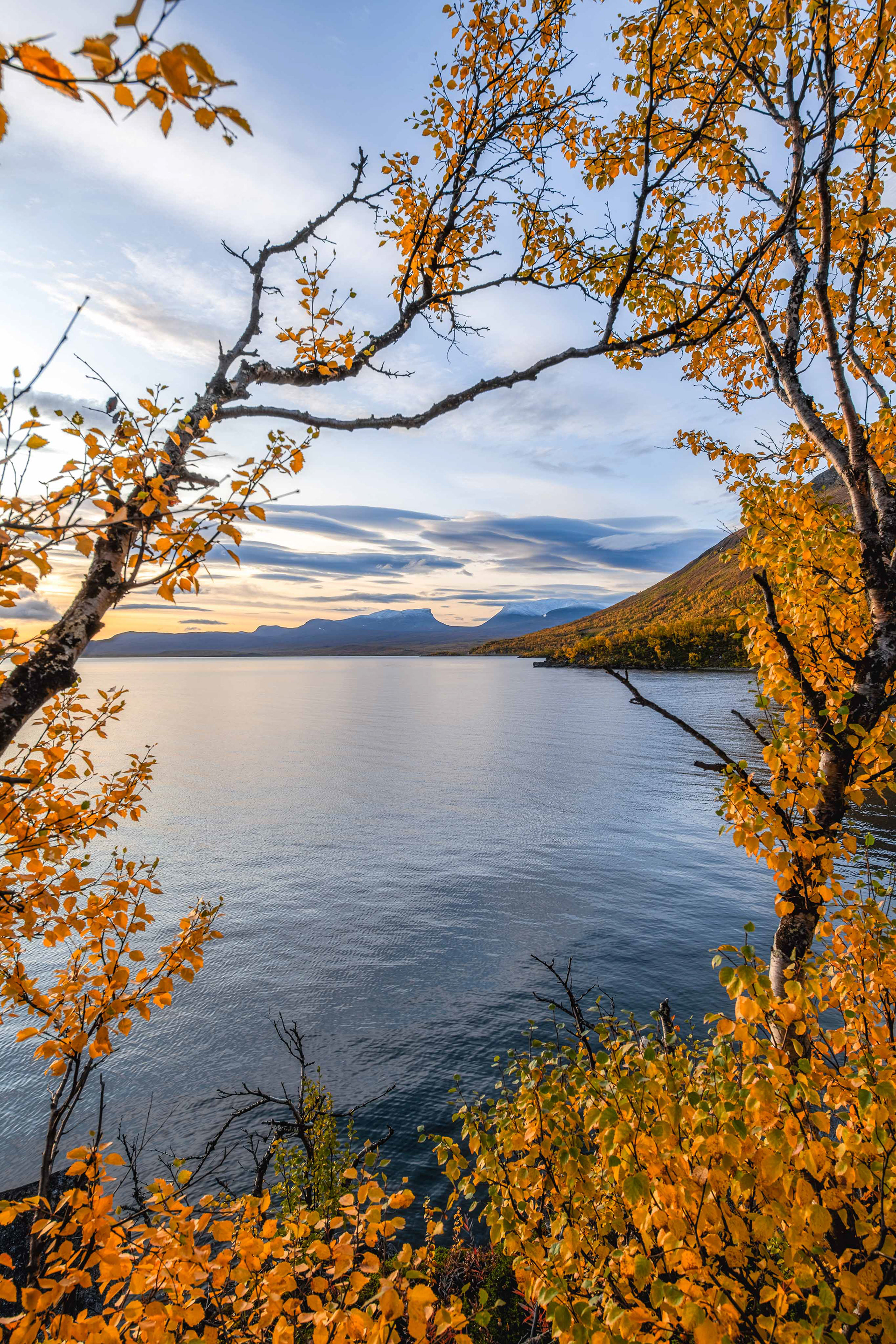 Lapporten and lake Torneträsk
