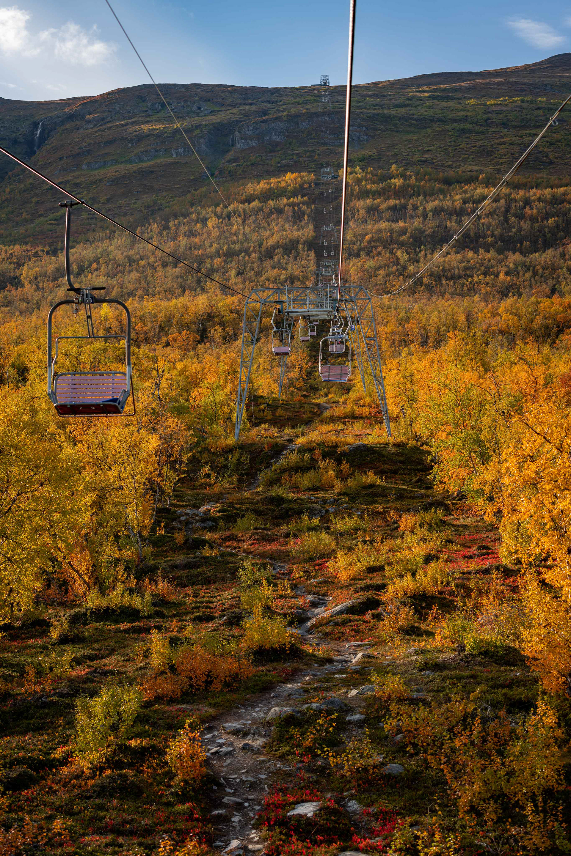 Old ski lift to Nuolja
