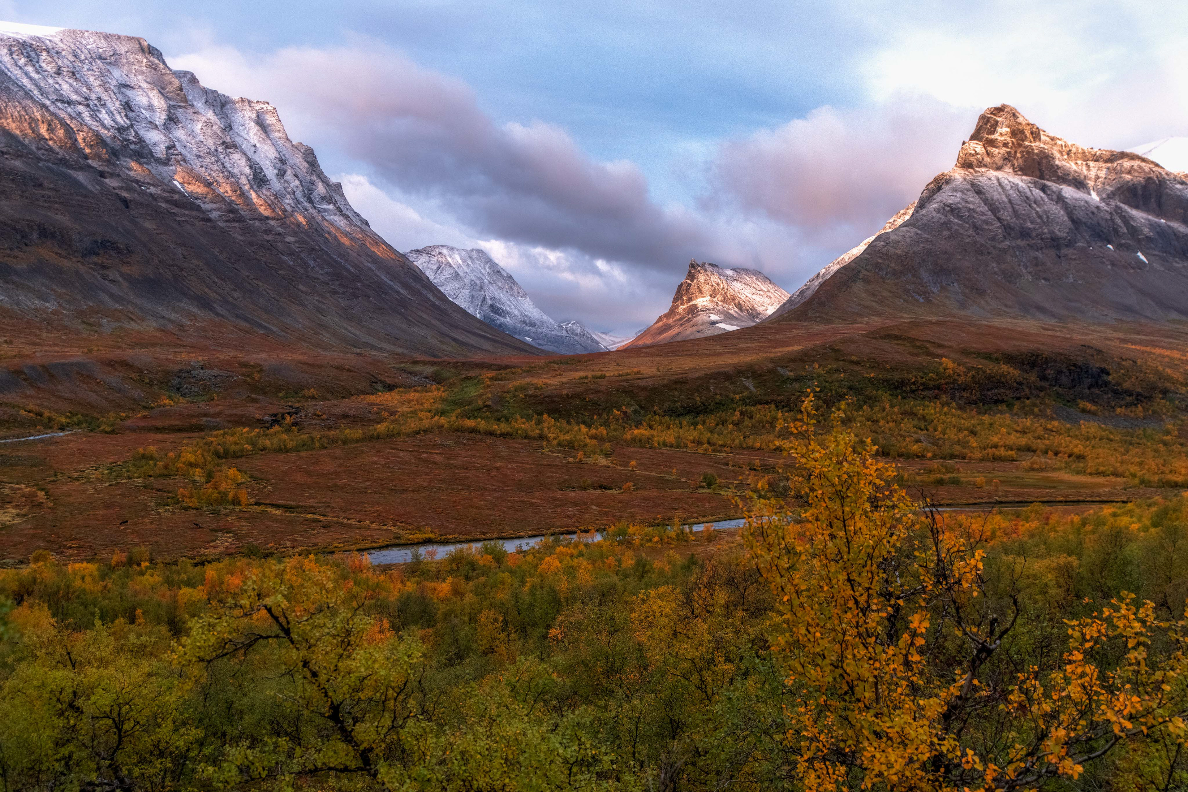 Sunrise over Vistas and Stuor Räitavagge
