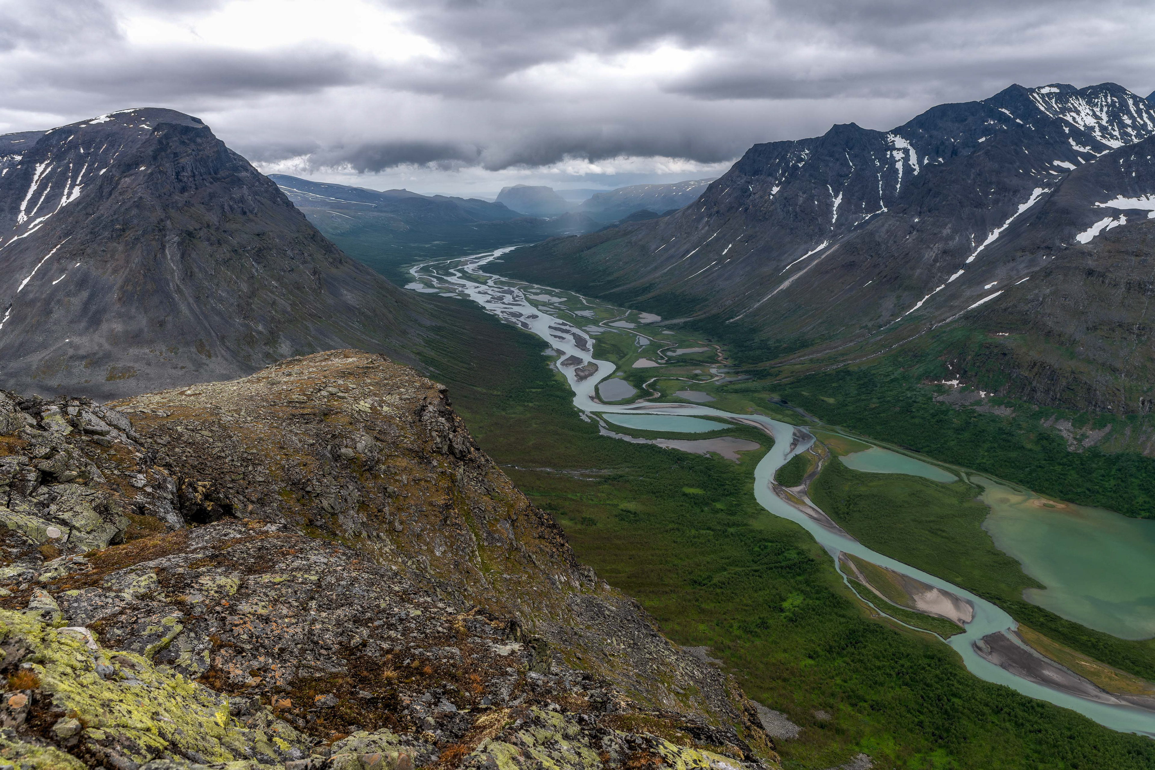 Rapaselet viewed from Låddebakte (1537m)