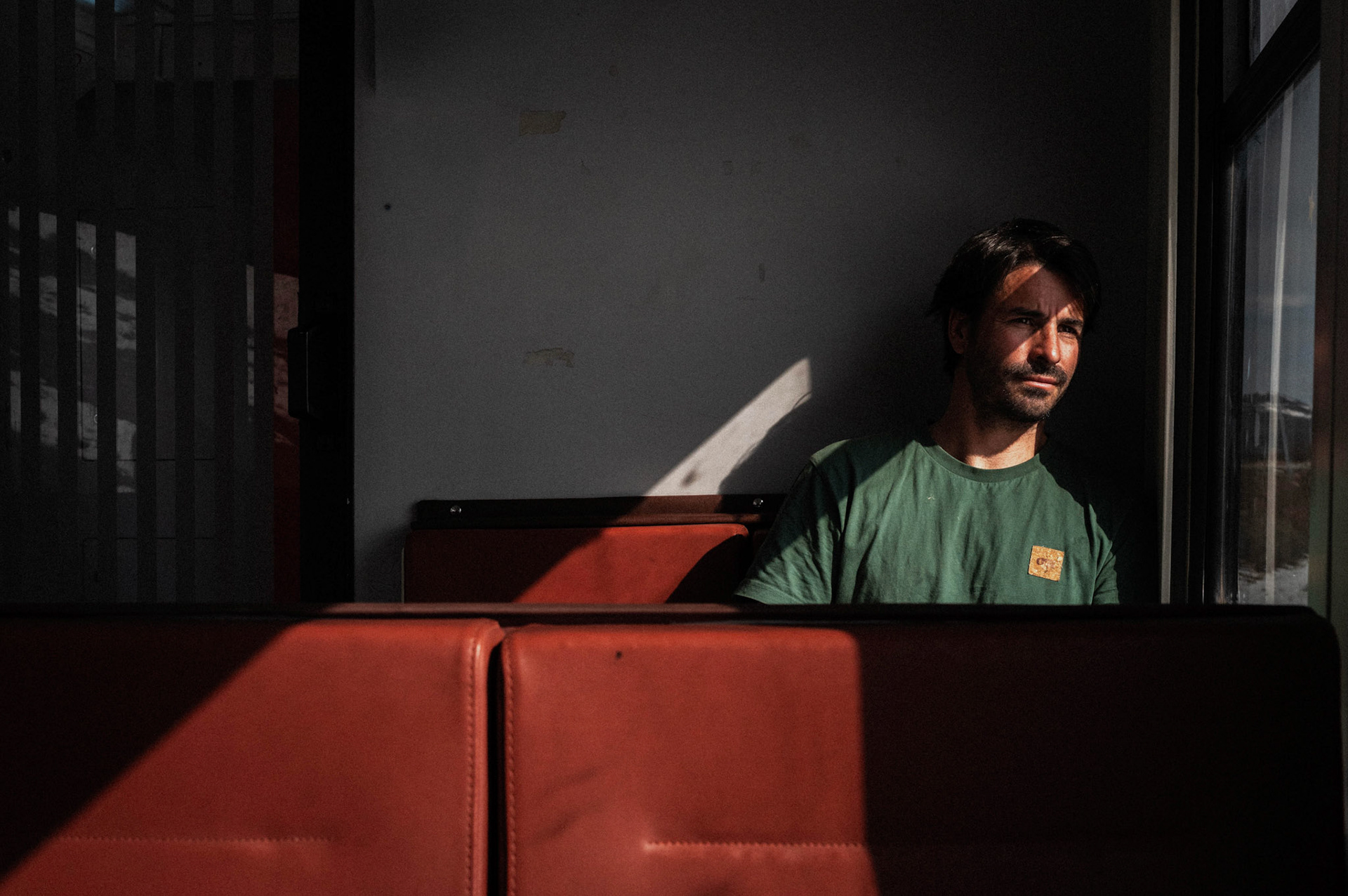 Dans le Dogu Express. Portrait de l'écrivain Damien Castera, 2026