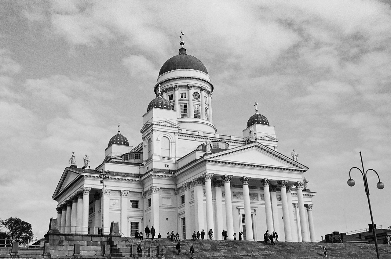 Kuvattu 35mm mustavalkofilmille