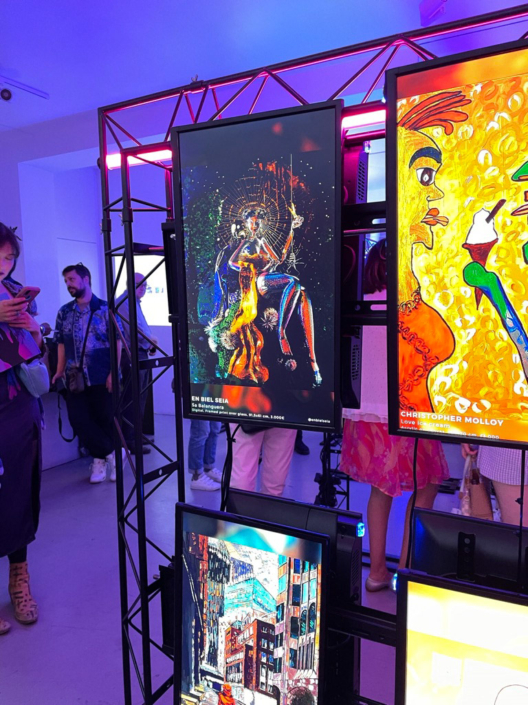 Paris Exhibition- Art on Loop