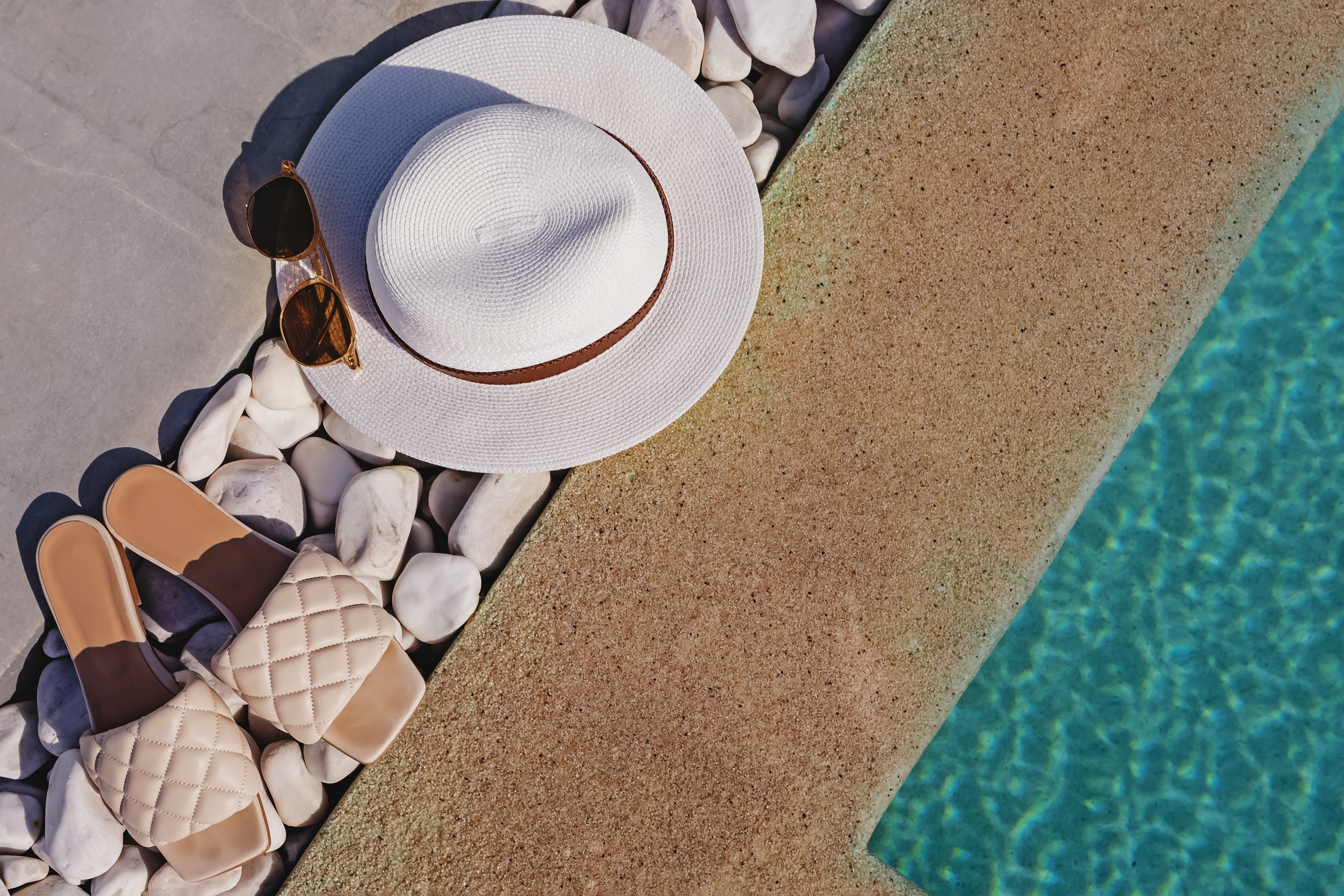 Lifestyle - summer flat lay