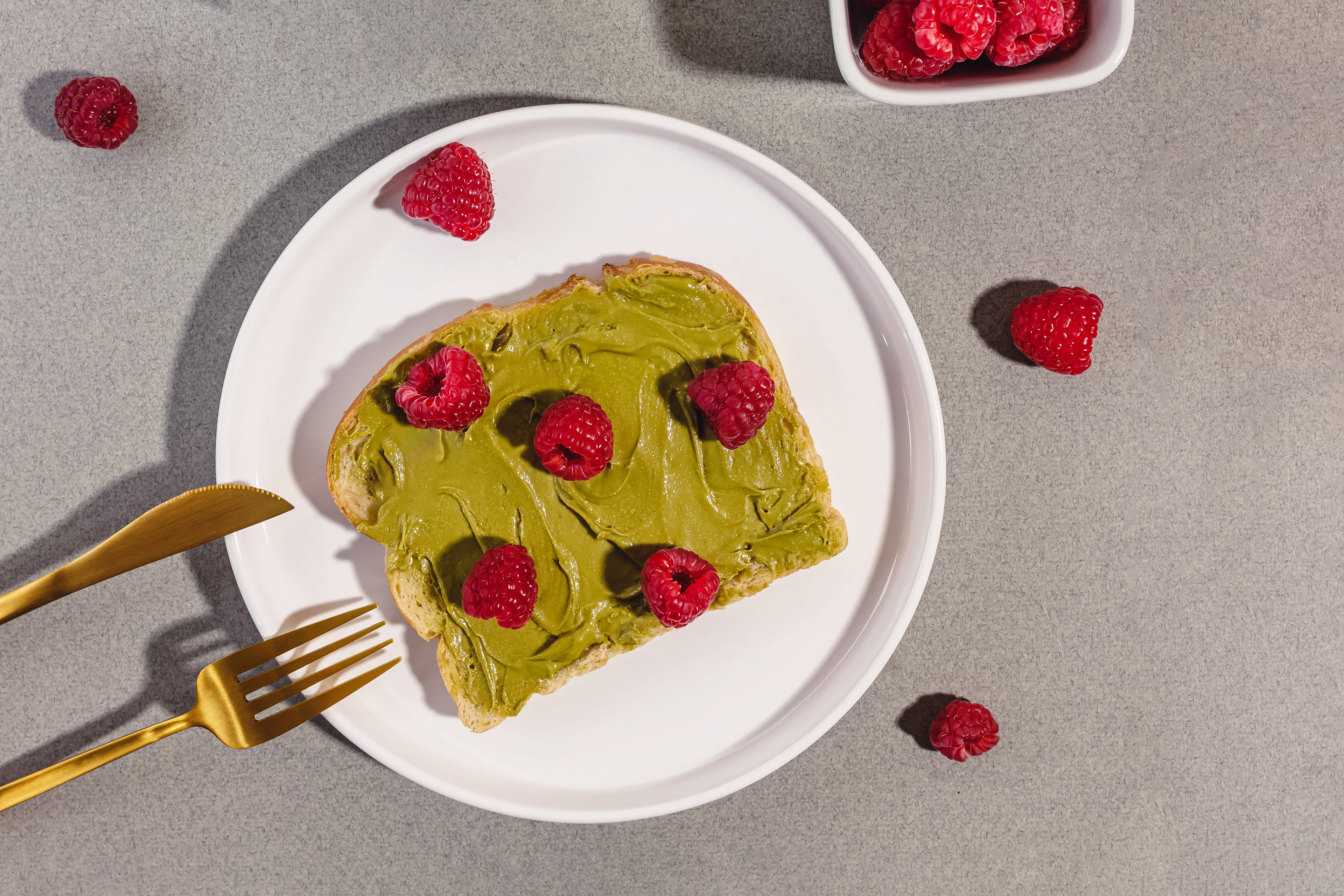 pistachio toast with raspberries