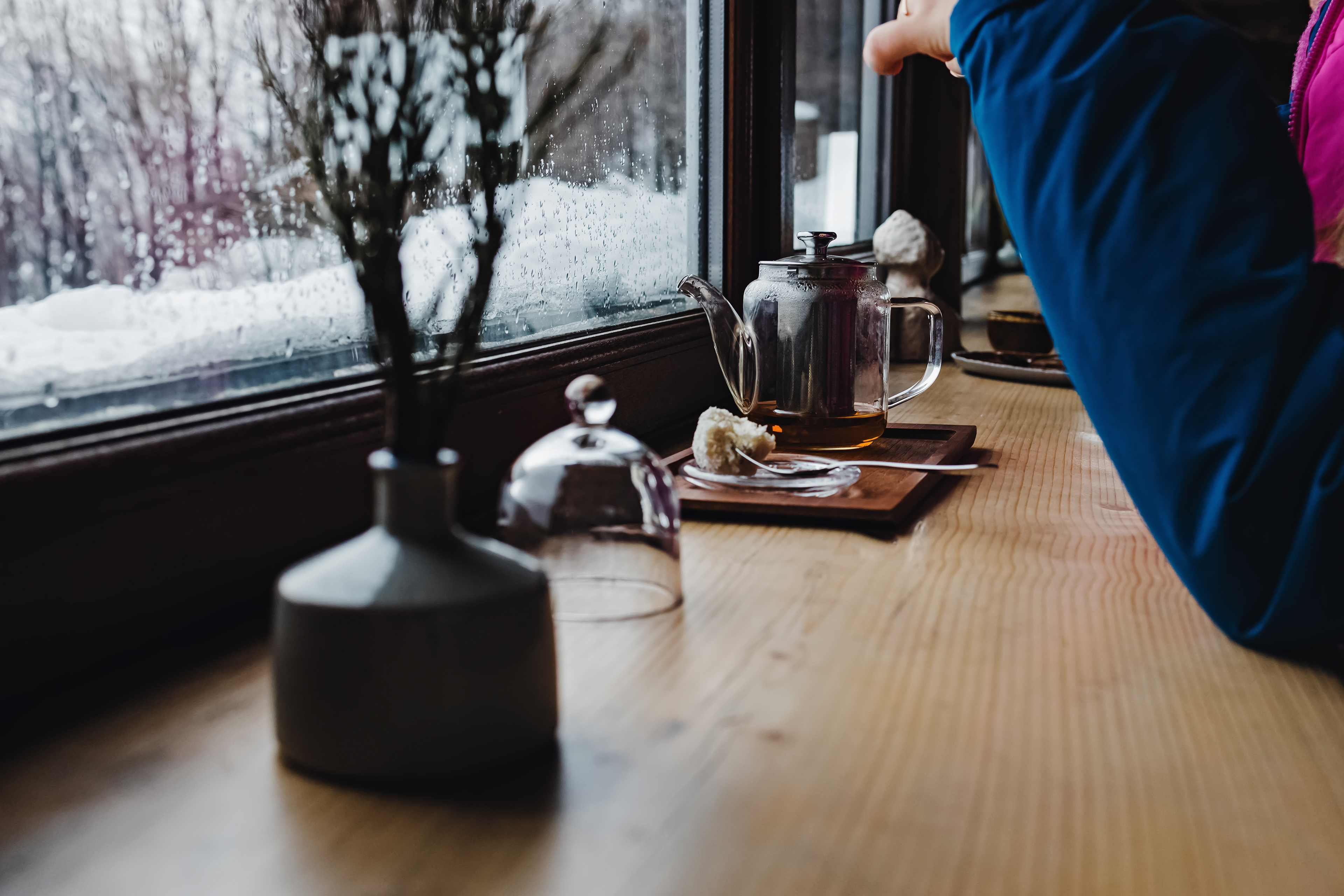  Quiet moment, café