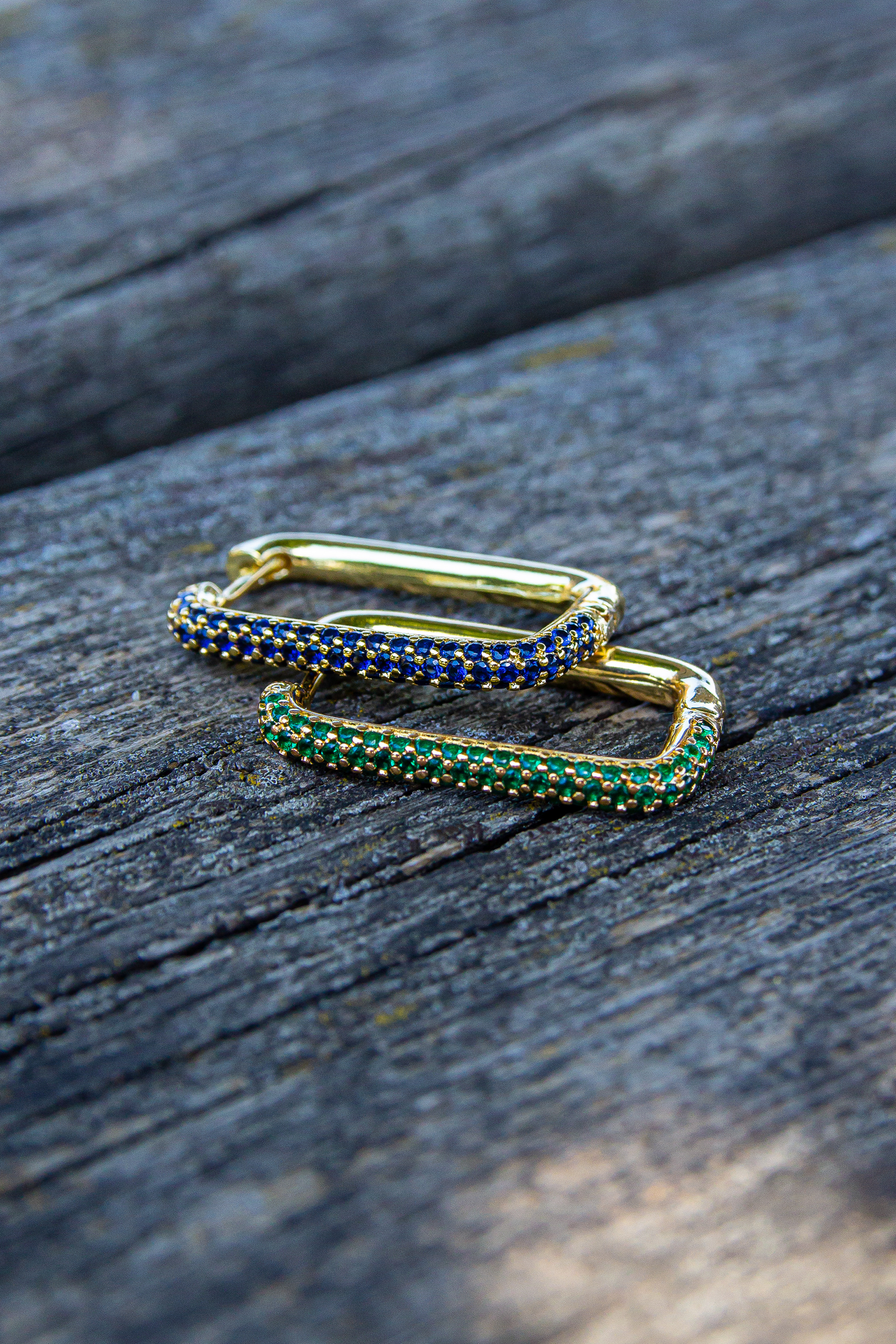 PHOTOGRAPHER: Alessia Serain; JEWELRY: @apz_one