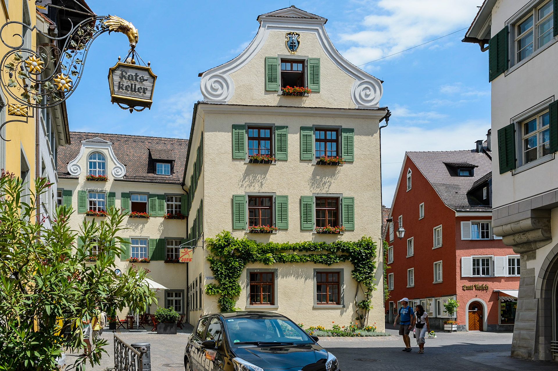 Meersburg petite ville médiévale située au bord du lac de Constance, Bade-Wurtemberg, Allemagne. / Medieval town Meersburg on Lake Constance, Bade-Wurtemberg, Germany