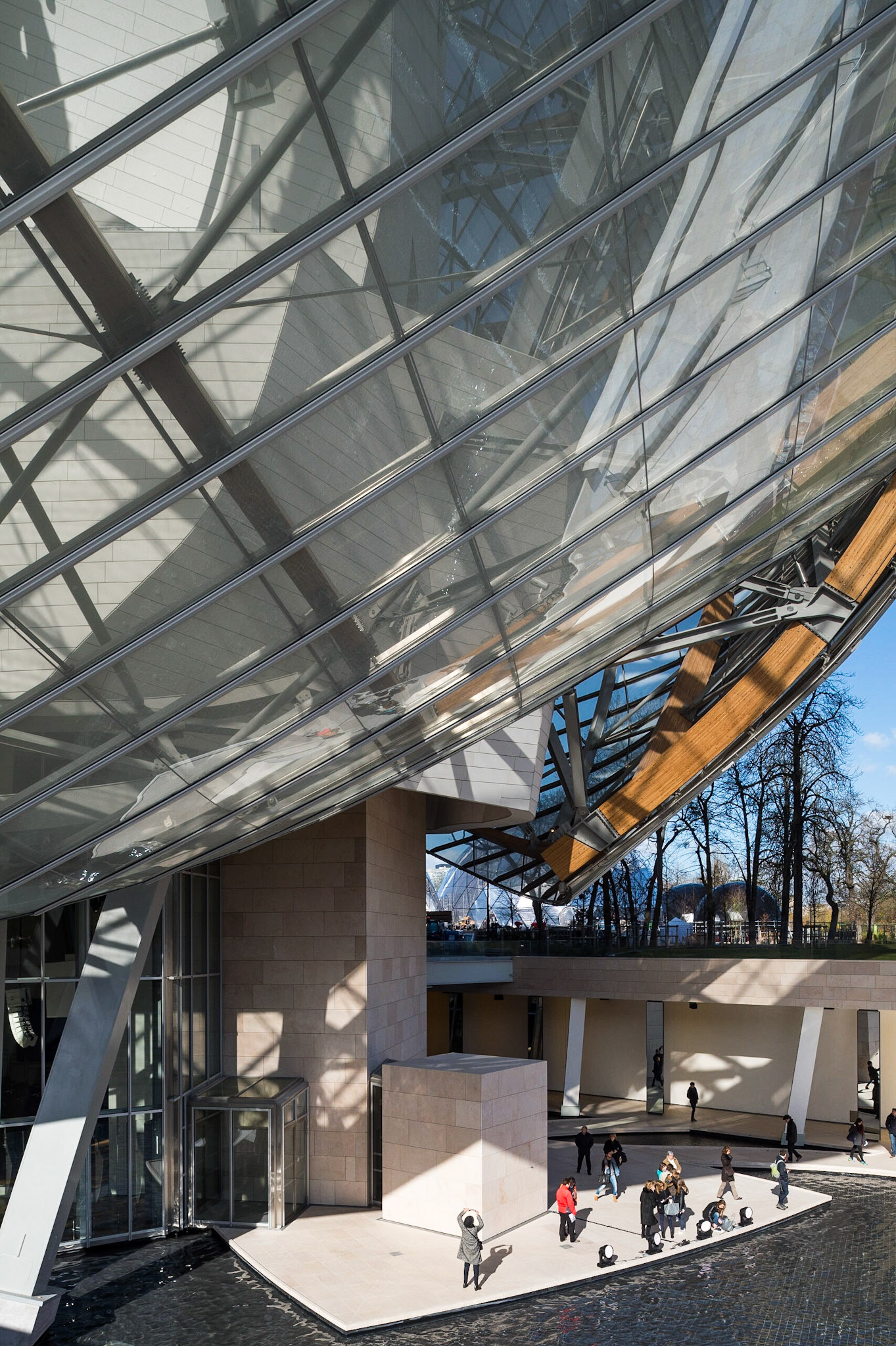 La Fondation d'entreprise Louis Vuitton, Paris. Frank Gehry architecte.