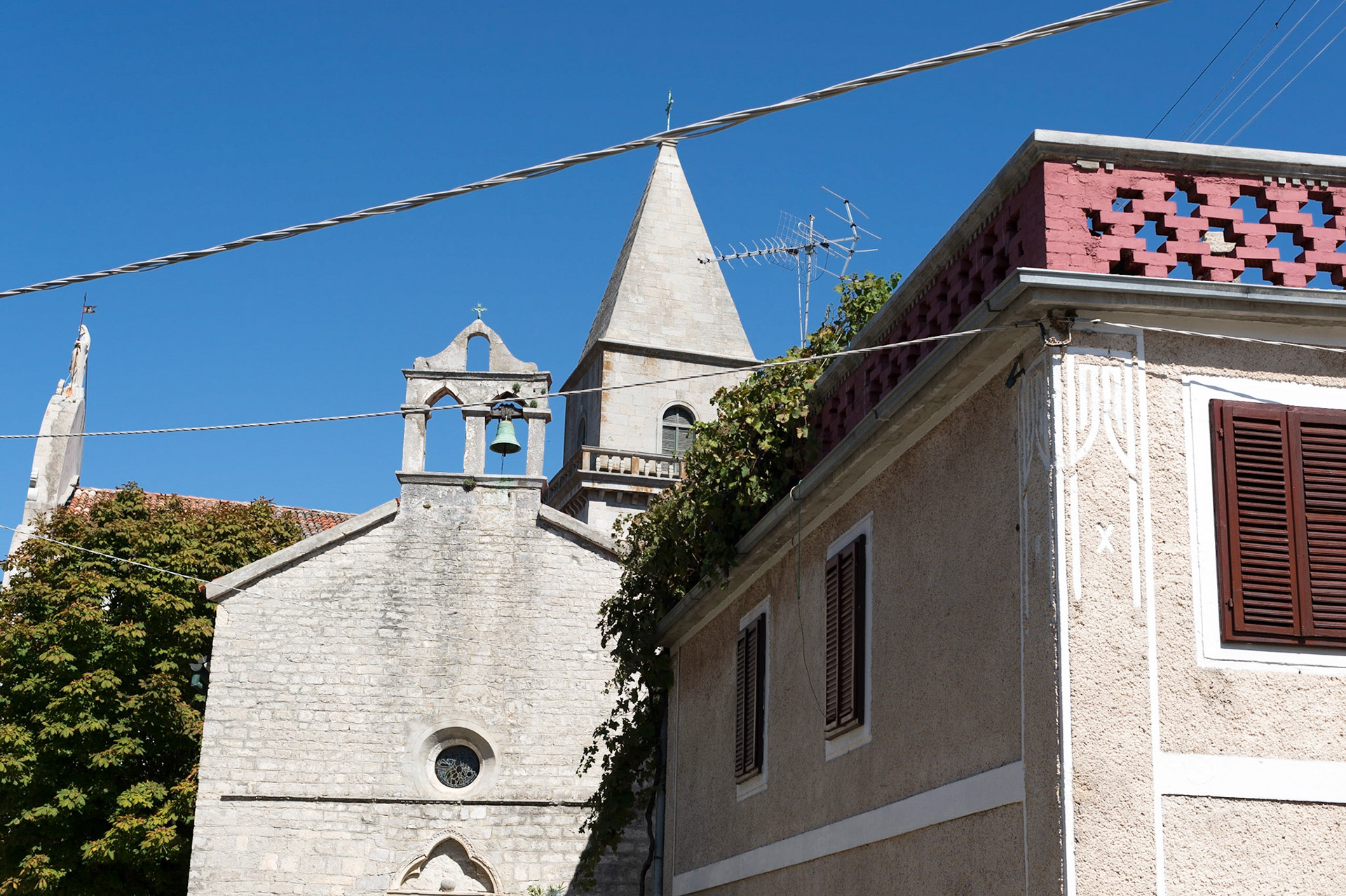 Osor, Ile de Cres, Croatie. / Osor, Island Cres, Croatia.
