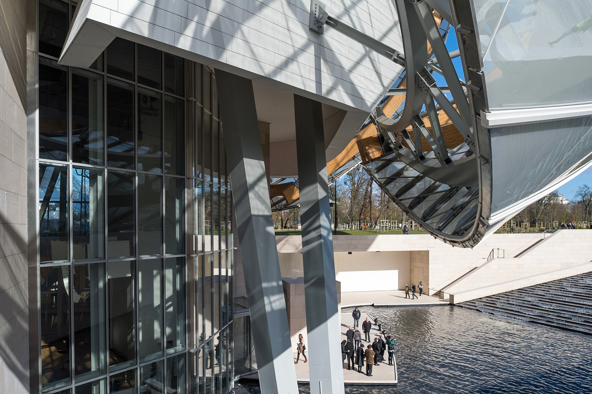La Fondation d'entreprise Louis Vuitton, Paris. Frank Gehry architecte.