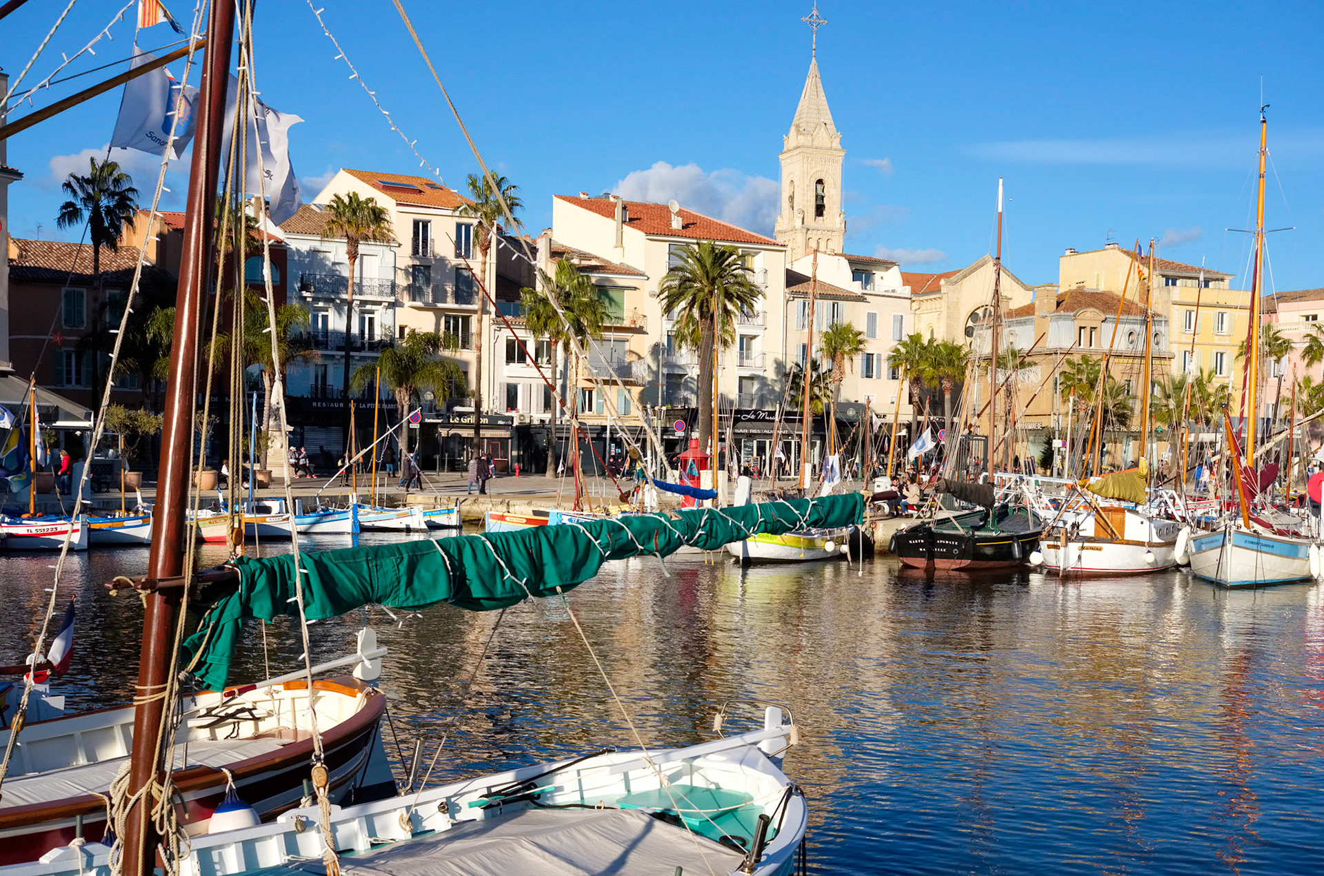 Le port de Sanary sur Mer, Var, France.