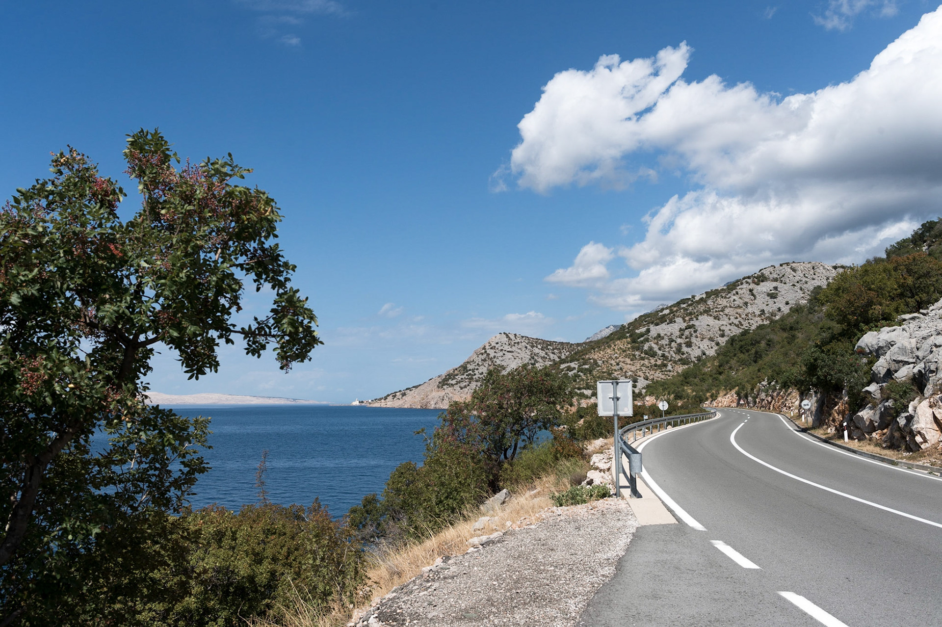 Au bord de la mer Adriatique, en Croatie. /  Along the Adriatic Sea, Croatia.
