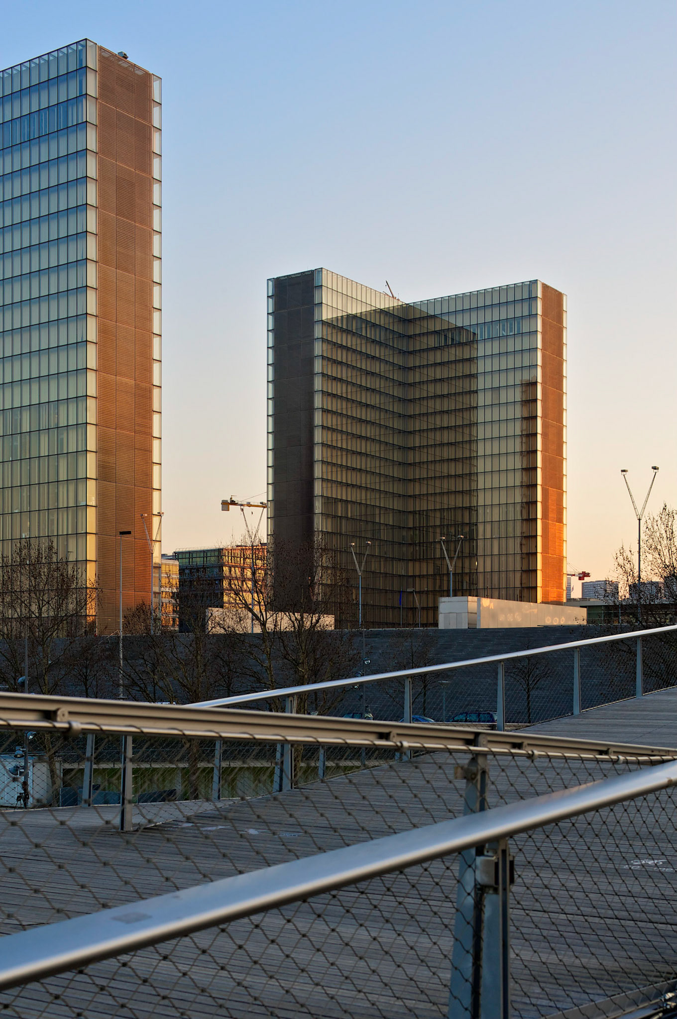 Bibliotheque Nationale Francois Mitterrand, Paris. Architecte Dominique Perrault.