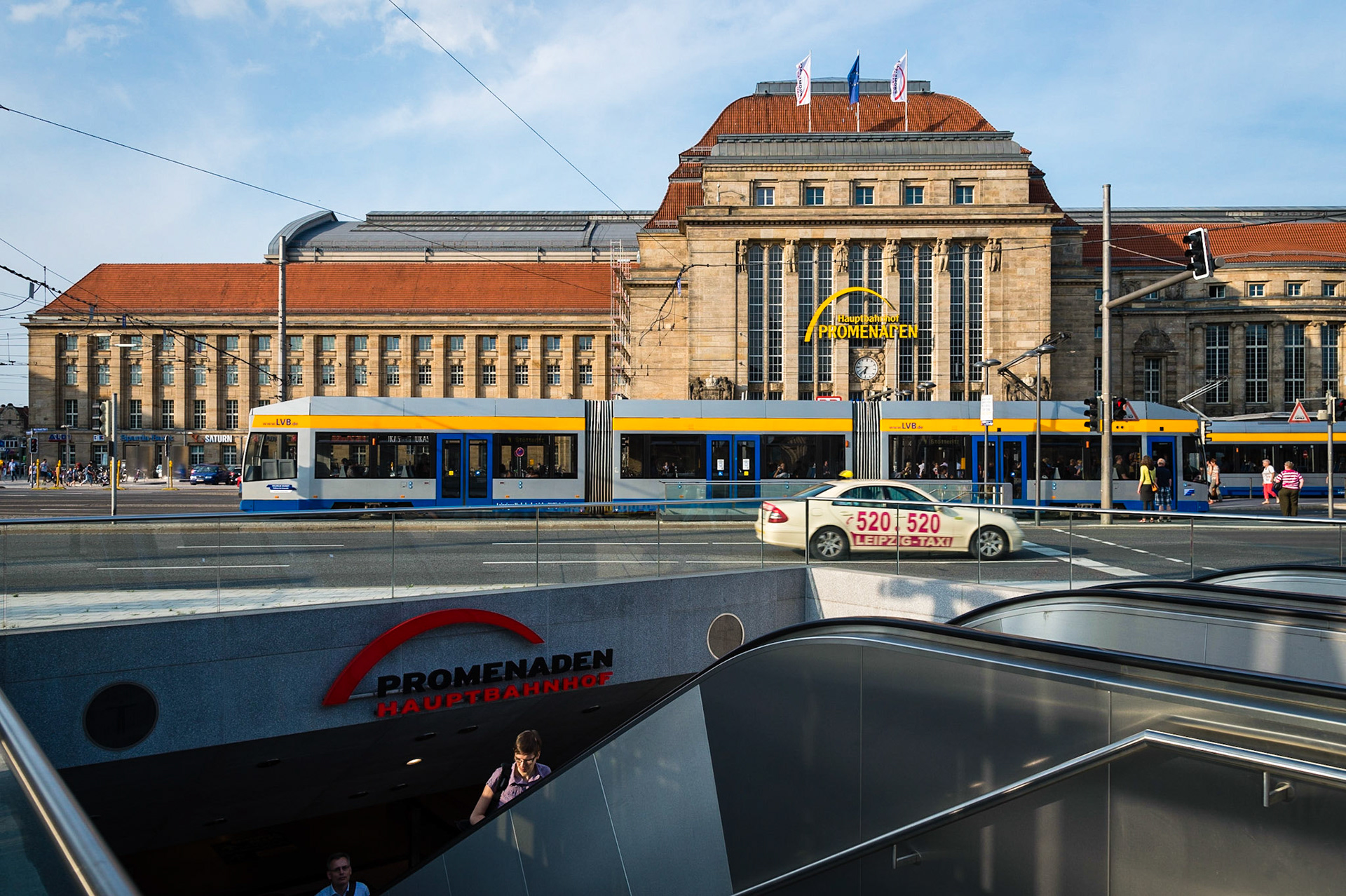 La gare de Leipzig, Saxe, Allemagne. / The Leipzig Station, Saxony, Germany.