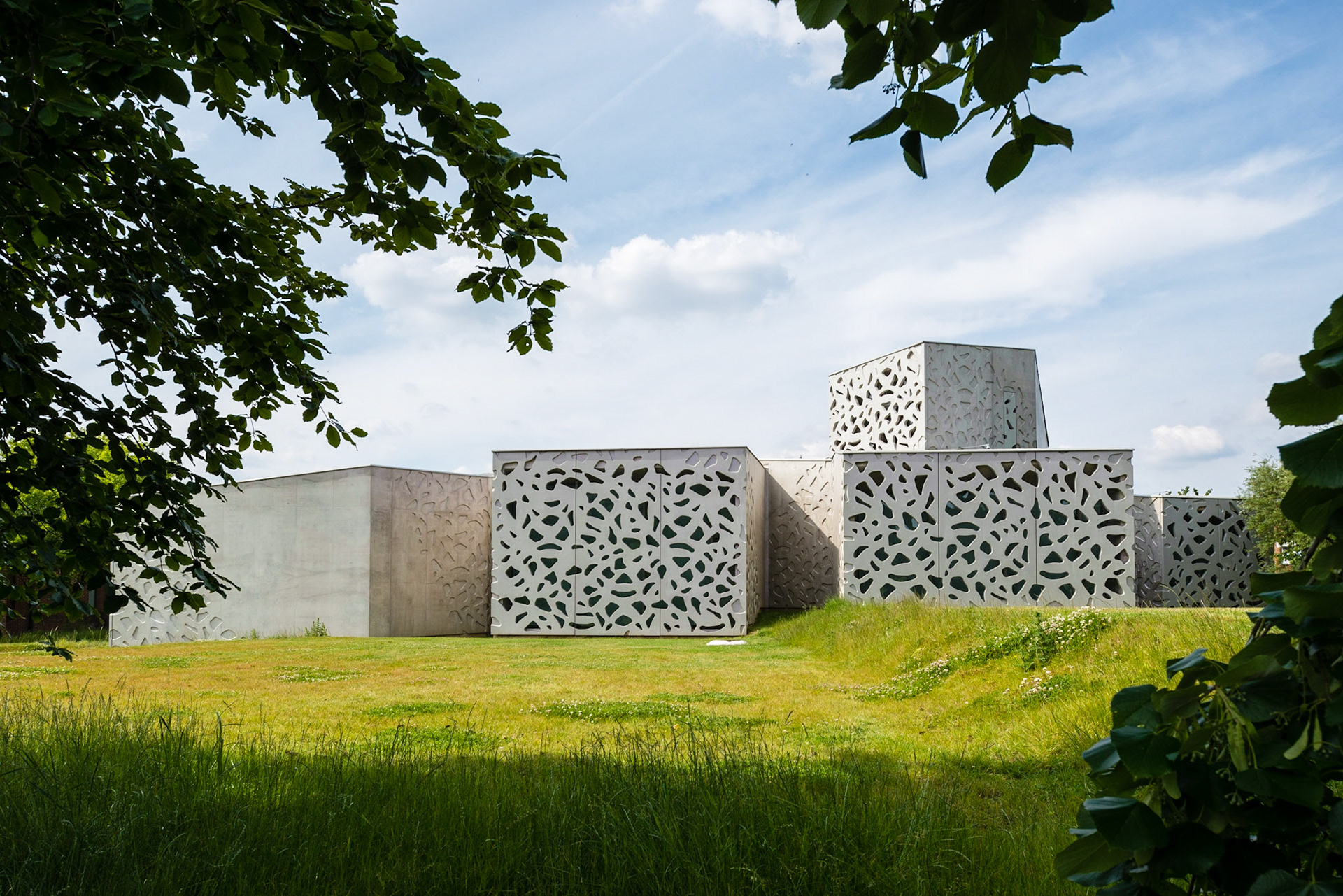 Le LaM - Lille Métropole Musée d'art moderne, d'art contemporain et d'art brut,  Villeneuve d’Ascq. Manuelle Gautrand Architecture