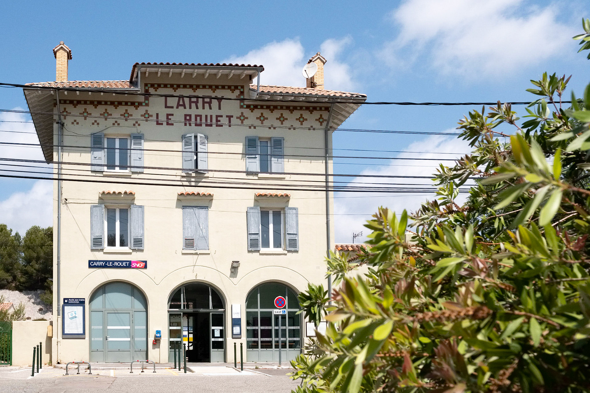 La gare SNCF de Carry le Rouet, Carry-Le-Rouet, Bouches du Rhône, France.