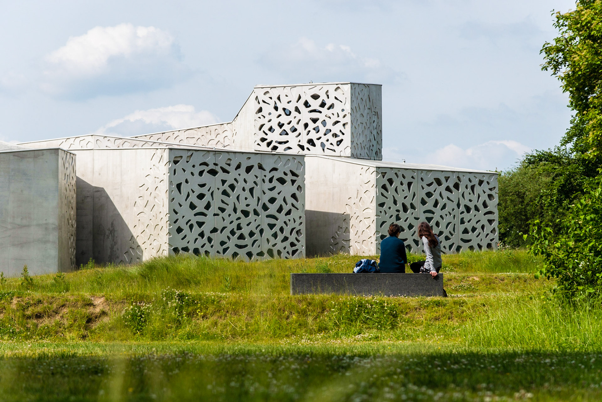 Le LaM - Lille Métropole Musée d'art moderne, d'art contemporain et d'art brut,  Villeneuve d’Ascq. Manuelle Gautrand Architecture