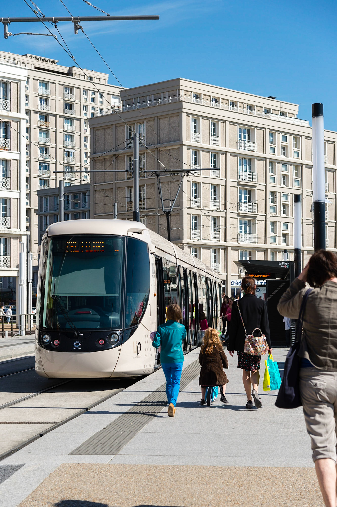 Le Havre. Le tramway, station La Plage.