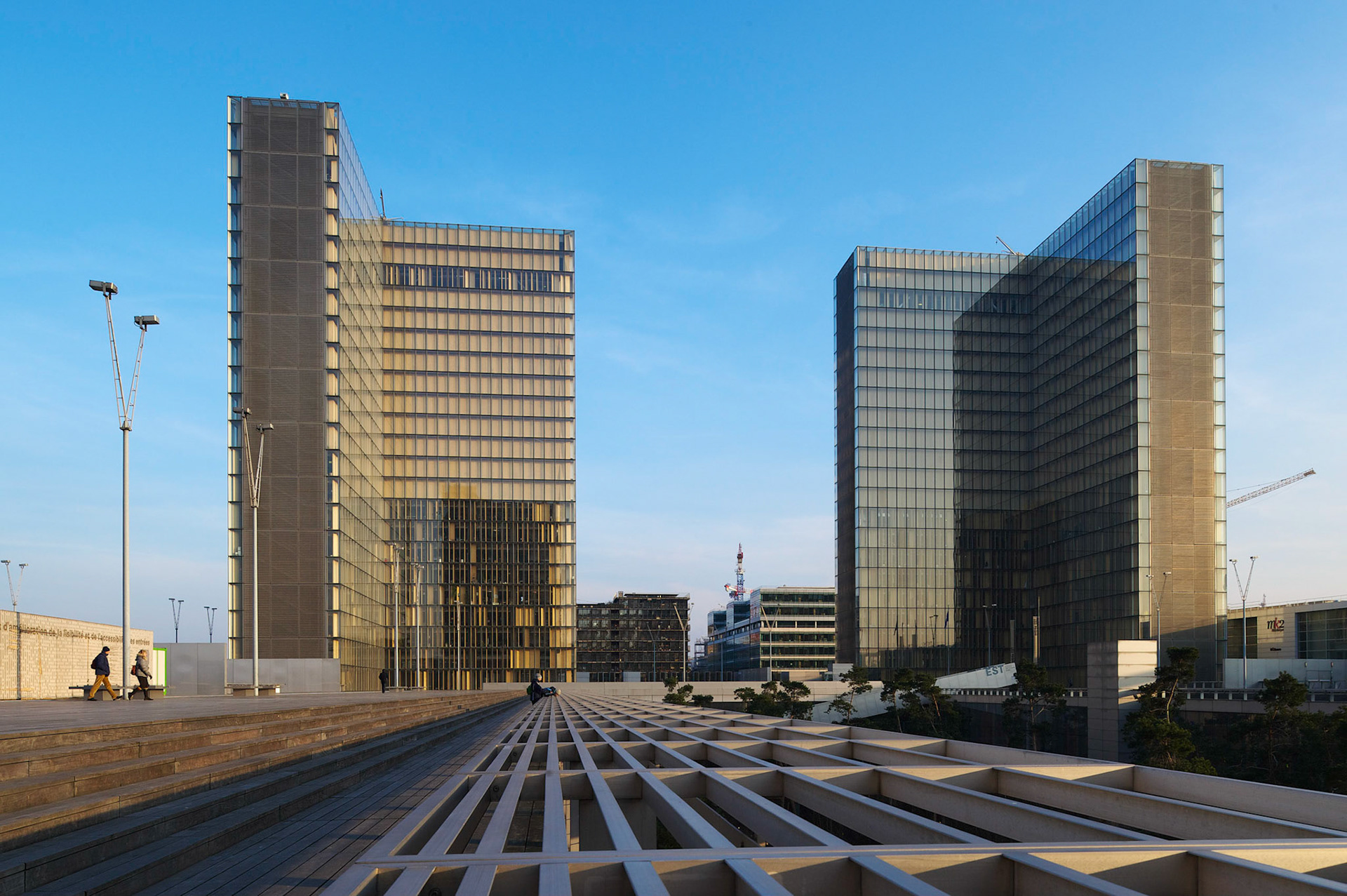 Bibliotheque Nationale Francois Mitterrand, Paris. Architecte Dominique Perrault.