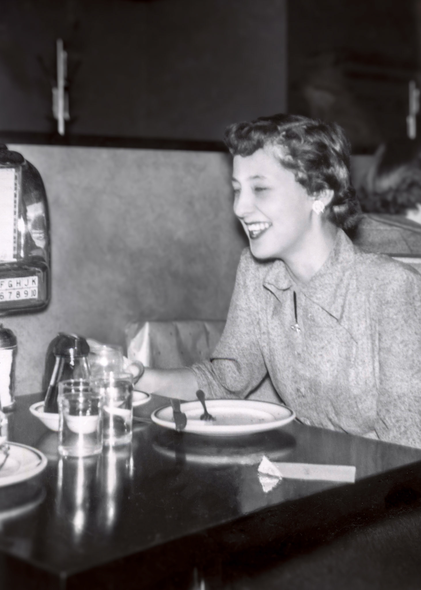 23 Dec 1954 • Kathleen Shewchuk (20) hanging out a local Edmonton, AB, café, 2 years before being married.
