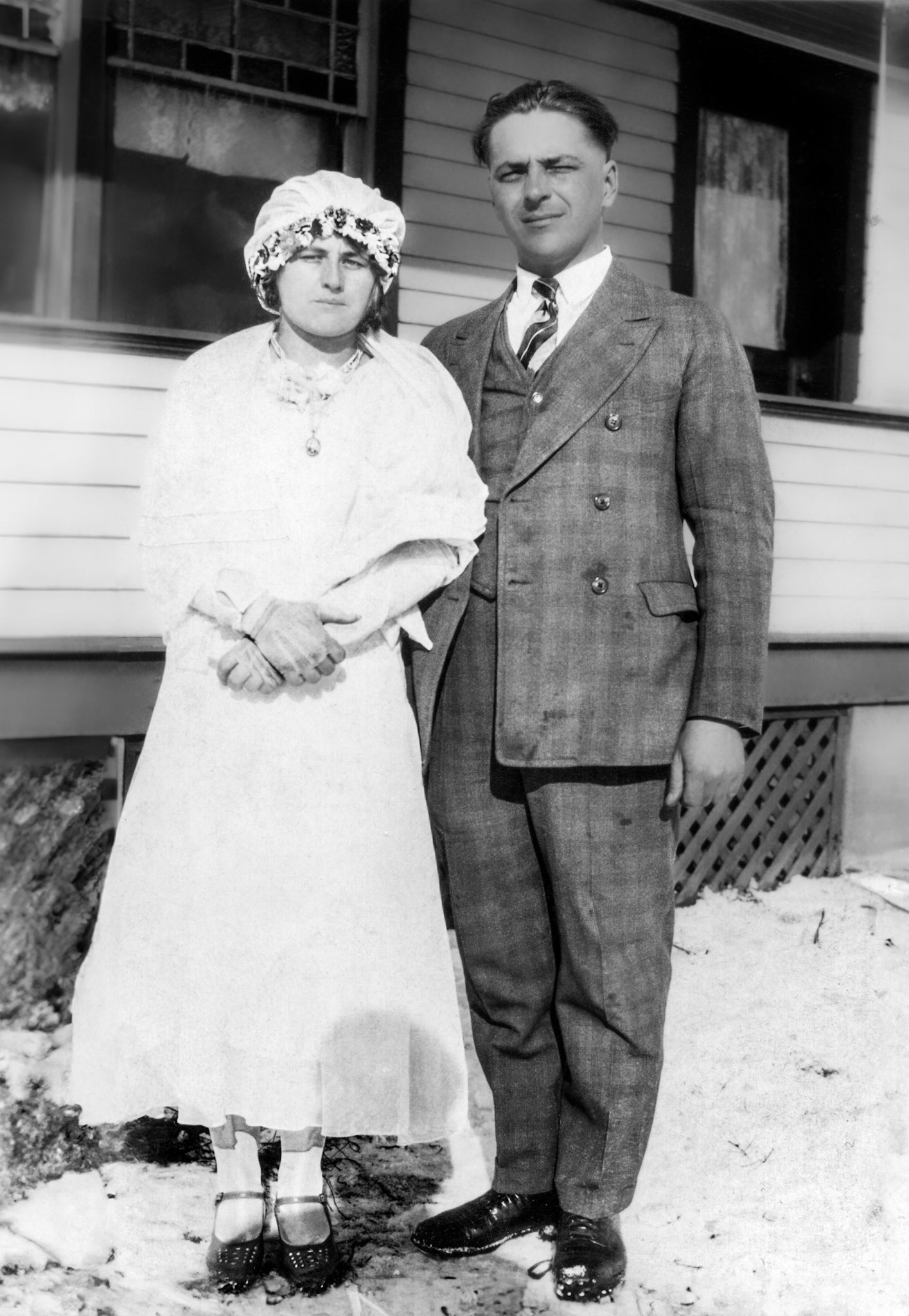 Circa 1931 • Nick Shewchuk and niece Mary (Fedorak) Skoreyko
