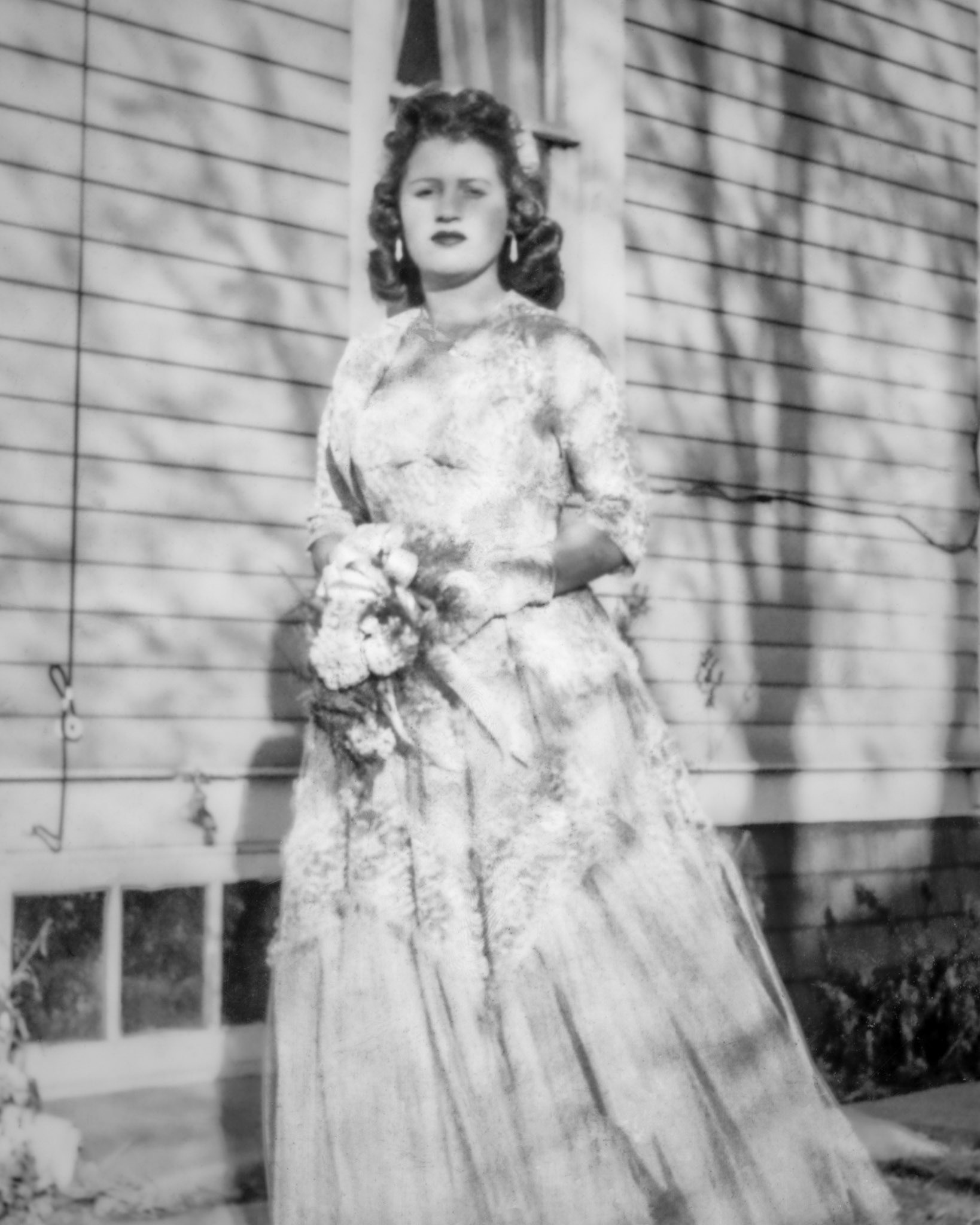 AFTER: 5 Nov 1958 • Erika (Ricki) Brom (age 18) wedding day in Edmonton, AB to George (Willis) Huculak.