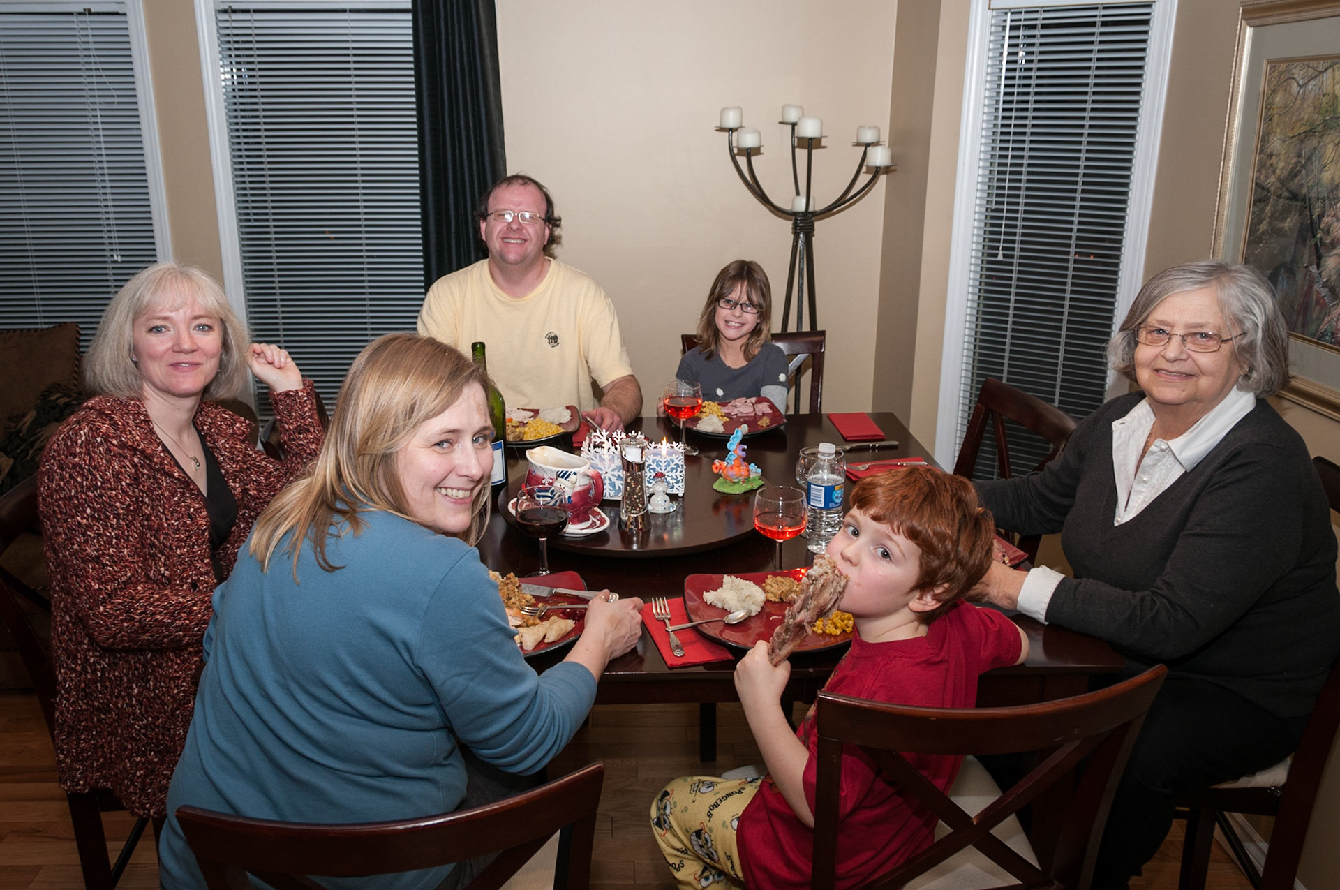 25 Dec 2007: Xmas Calgary Alberta. Clockwise from Top Center: Barry Emment, daughter Alisa Emment, Grandmother Kathleen [Shewchuk] Huculak, son Garreth Emment, mother Lee-Ann [Huculak] Emment, Aunt Paula Rosson. Photo credit: Uncle Brian M Huculak