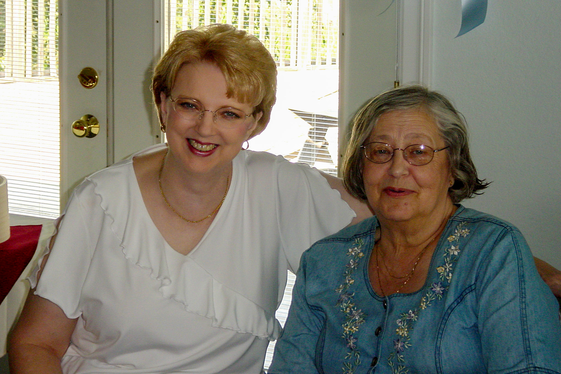 05 July 2003: Wedding reception for Brian Huculak + Paula Rosson in Kansas City. Linda Rosson - Kathleen [Shewchuk] Huculak. Photo credit: Brian M Huculak