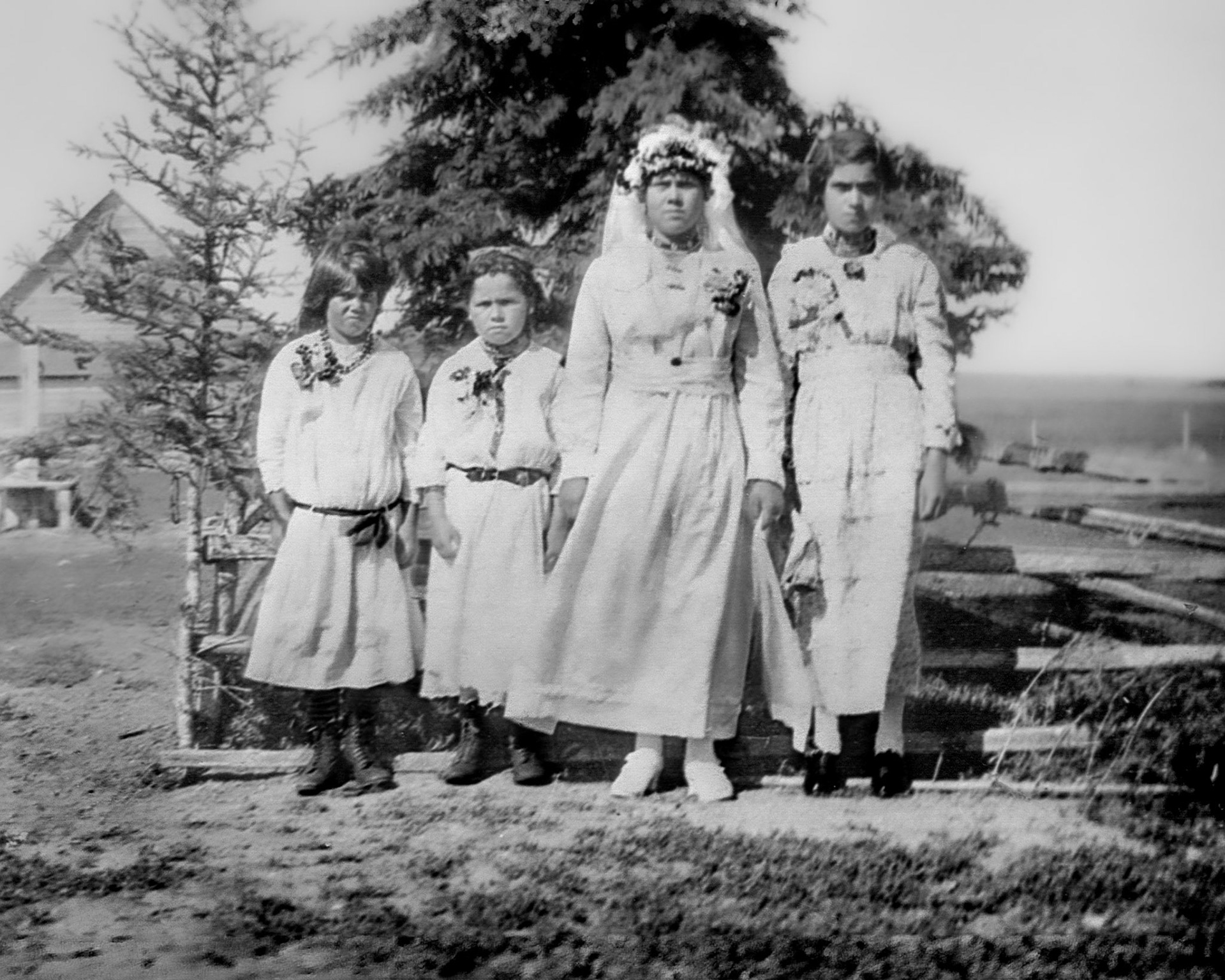 Wedding day 25 July 1920 of MIke SHewchuk (not pictured) and Christina [Huculak] Shewchuk third from left. Others in image unknown.