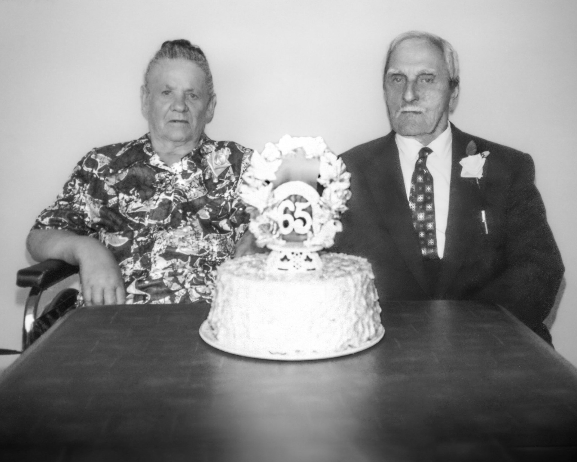 Circa 1975: Anna [Sembaliuk] Shewchuk and Georgi P Shewchuk [ID 509]